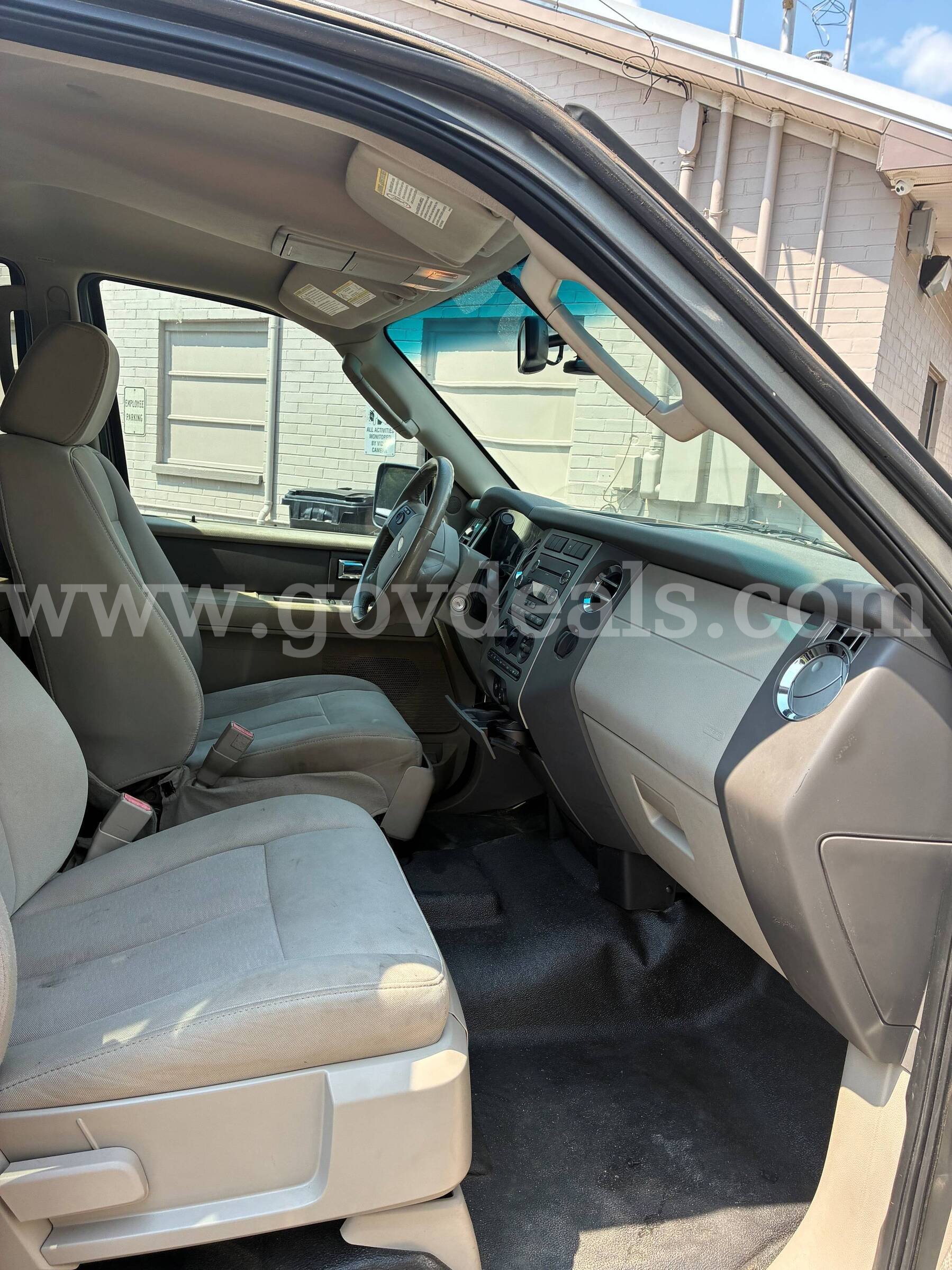 2008  Ford Expedition Ford Expedition Government Surplus Auction - Photo #6