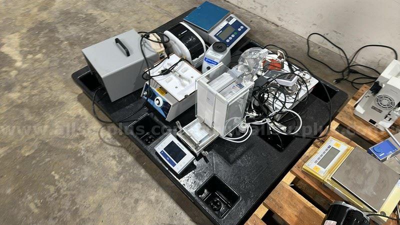 Mixed Lab Equipment Mettler Toledo, Sartorius, Thermo, IKA, Buchi, VW  Government Surplus Auction - Photo #5