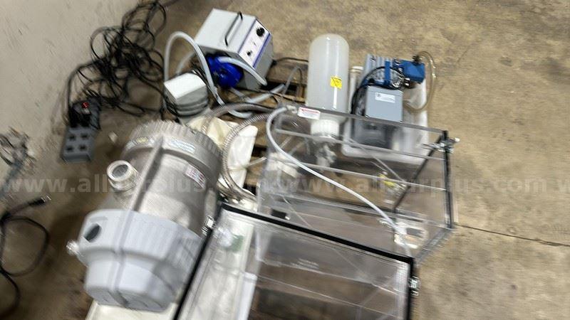 Vacuubrand, Rolatec, Plas Labs, Edwards RE 6W, 860-CG, XDS46i Mixed Lab Equipment Vacuubrand, Rolatec, Plas Labs, Edwards 860 Government Surplus Auction - Photo #2