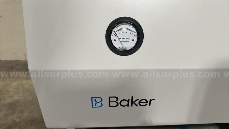 Baker CY401 SterilGARD Bio Safety Cabinet with table Baker CY401 Government Surplus Auction - Photo #2