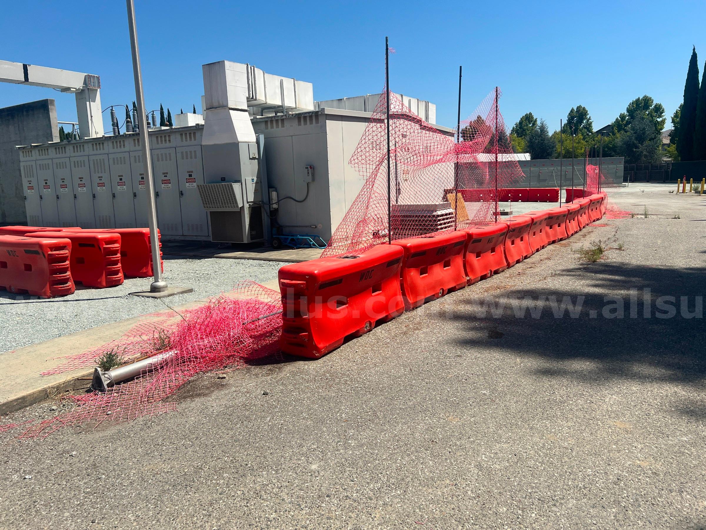 (50+) Temporary Barriers   Government Surplus Auction - Primary Photo