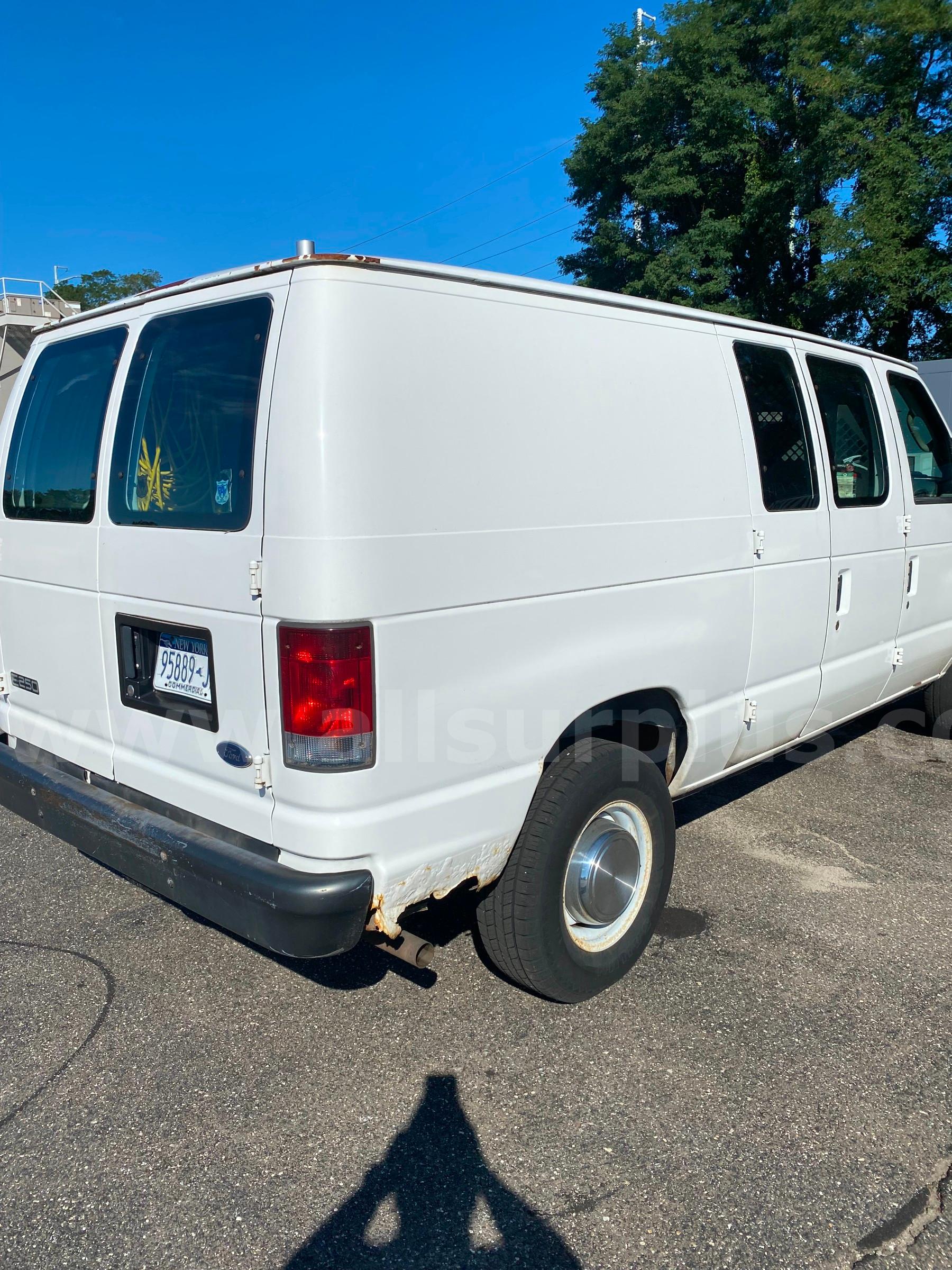 2006 Ford Econoline Ford Econoline Government Surplus Auction - Photo #3