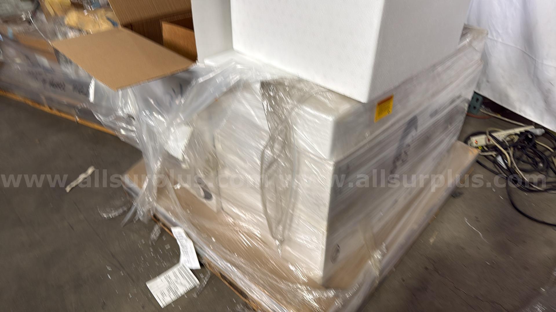 4ea Refrigerated Shipping BoxesALL componnets   Government Surplus Auction - Photo #6