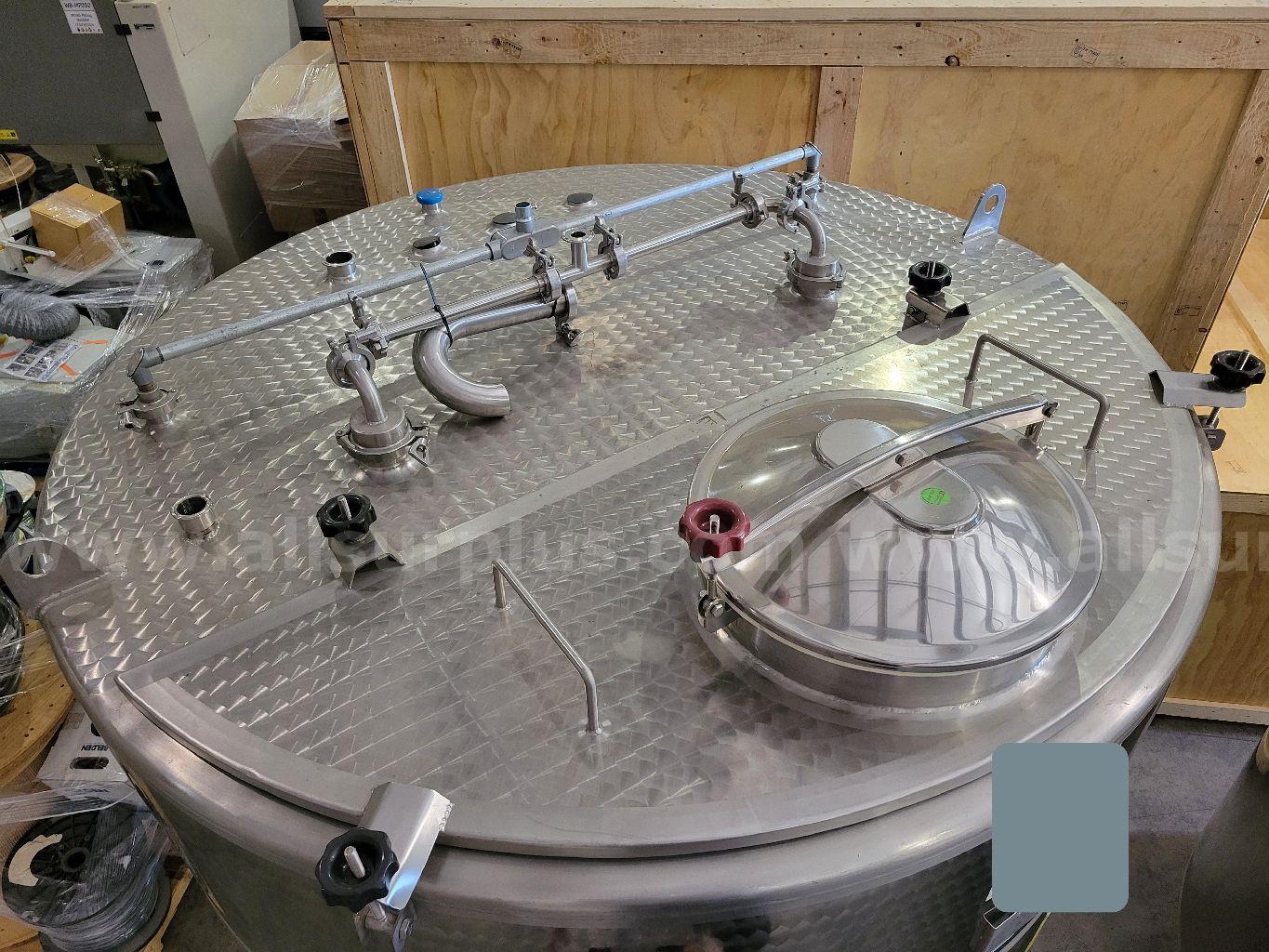 Imvusa Stainless Steel Storage Vessel, 4000L Imvusa Stainless 4000L Government Surplus Auction - Photo #4