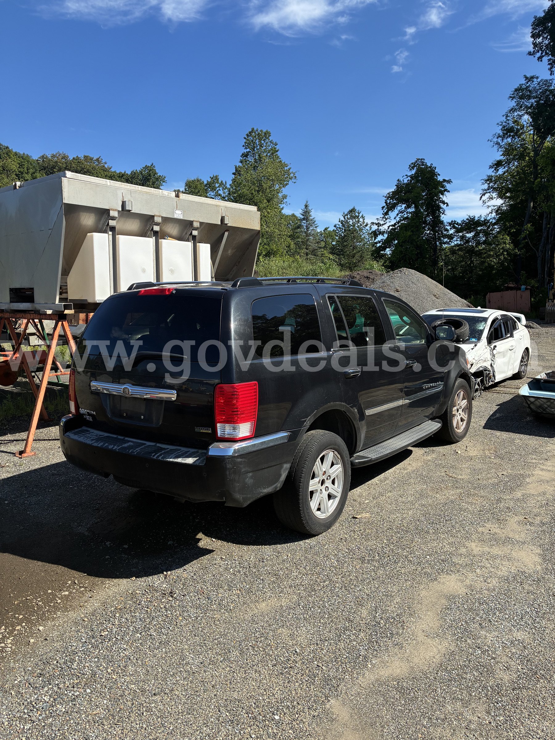 2007 Chrysler Aspen Chrysler Aspen Government Surplus Auction - Photo #2
