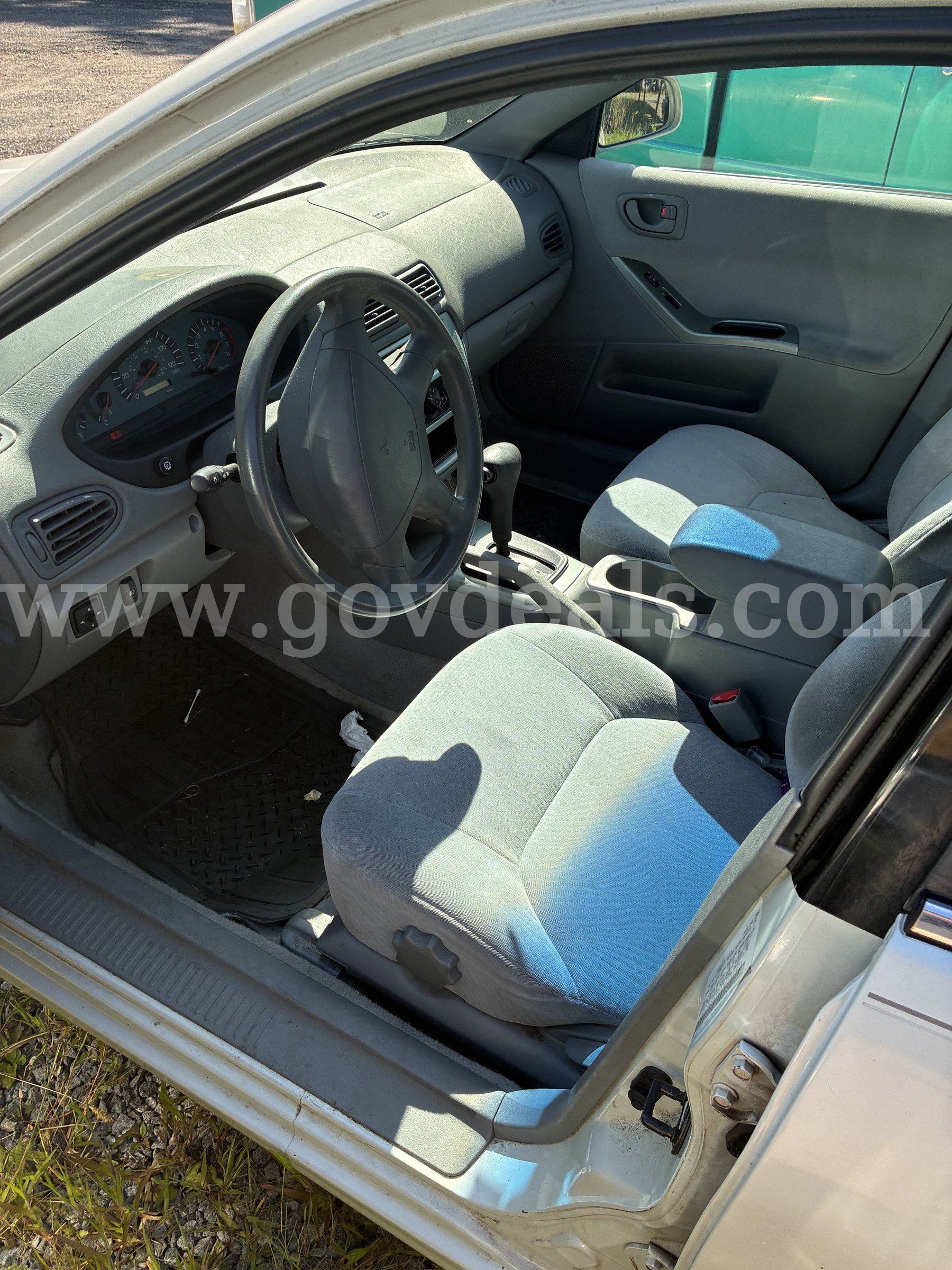 2003 Mitsubishi Galant Mitsubishi Galant Government Surplus Auction - Photo #3