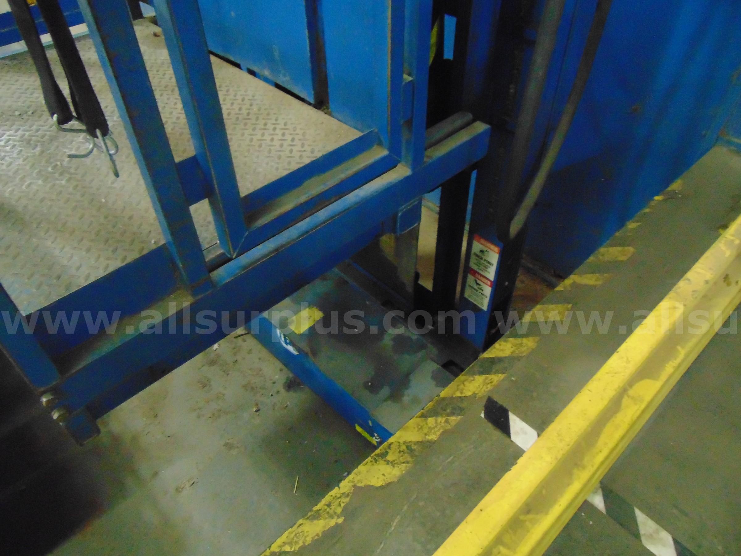 LPI Inc. LP2-1515-5823 Man Lift LPI Inc. 1515 Government Surplus Auction - Photo #5