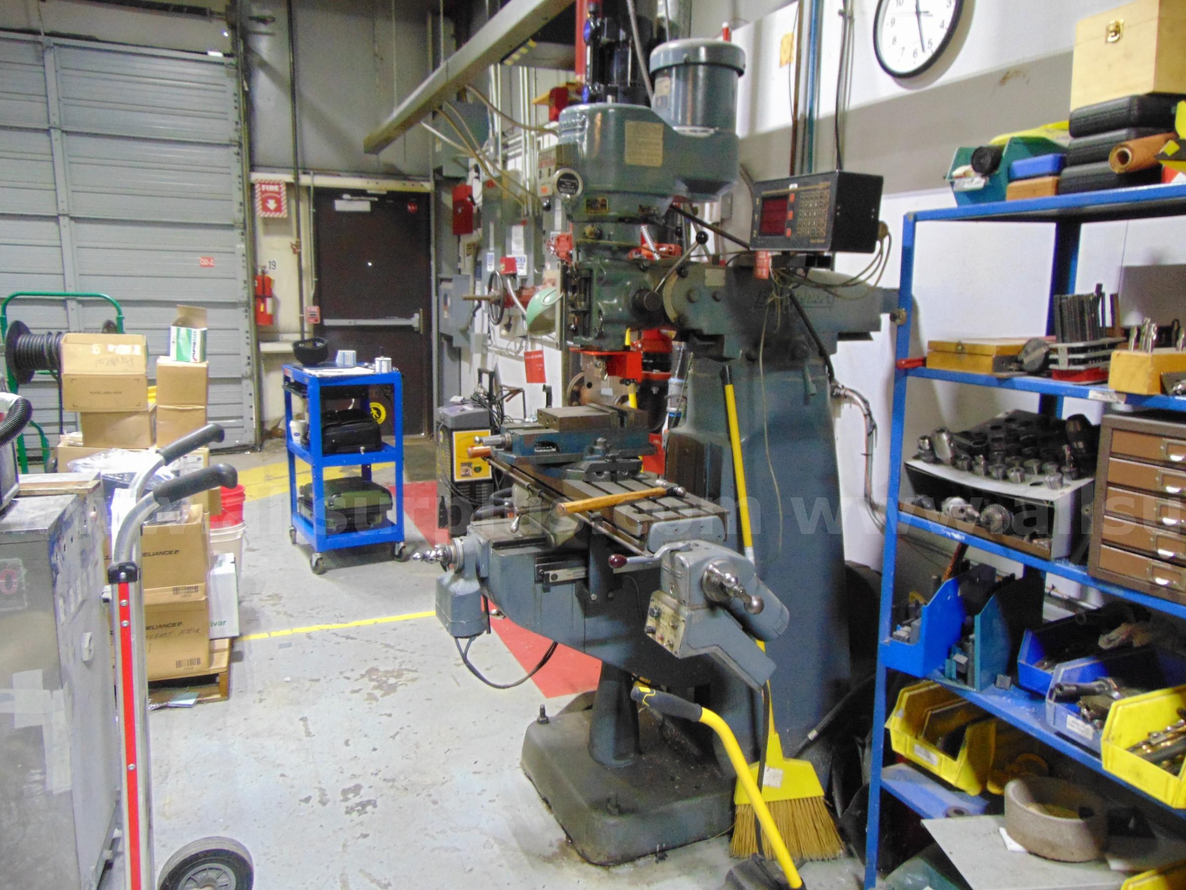 Bridgeport Vertical Milling Machine Bridgeport Serries II Government Surplus Auction - Photo #3