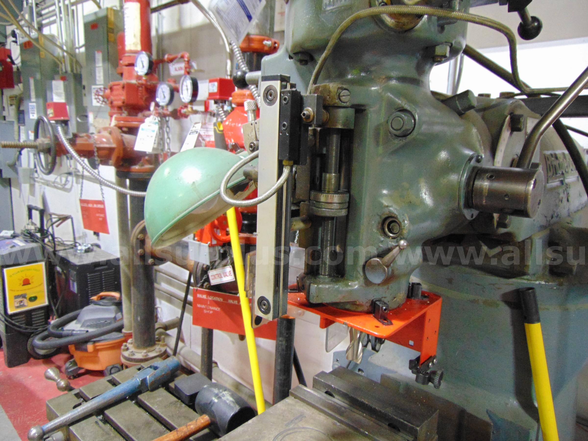 Bridgeport Vertical Milling Machine Bridgeport Serries II Government Surplus Auction - Photo #6