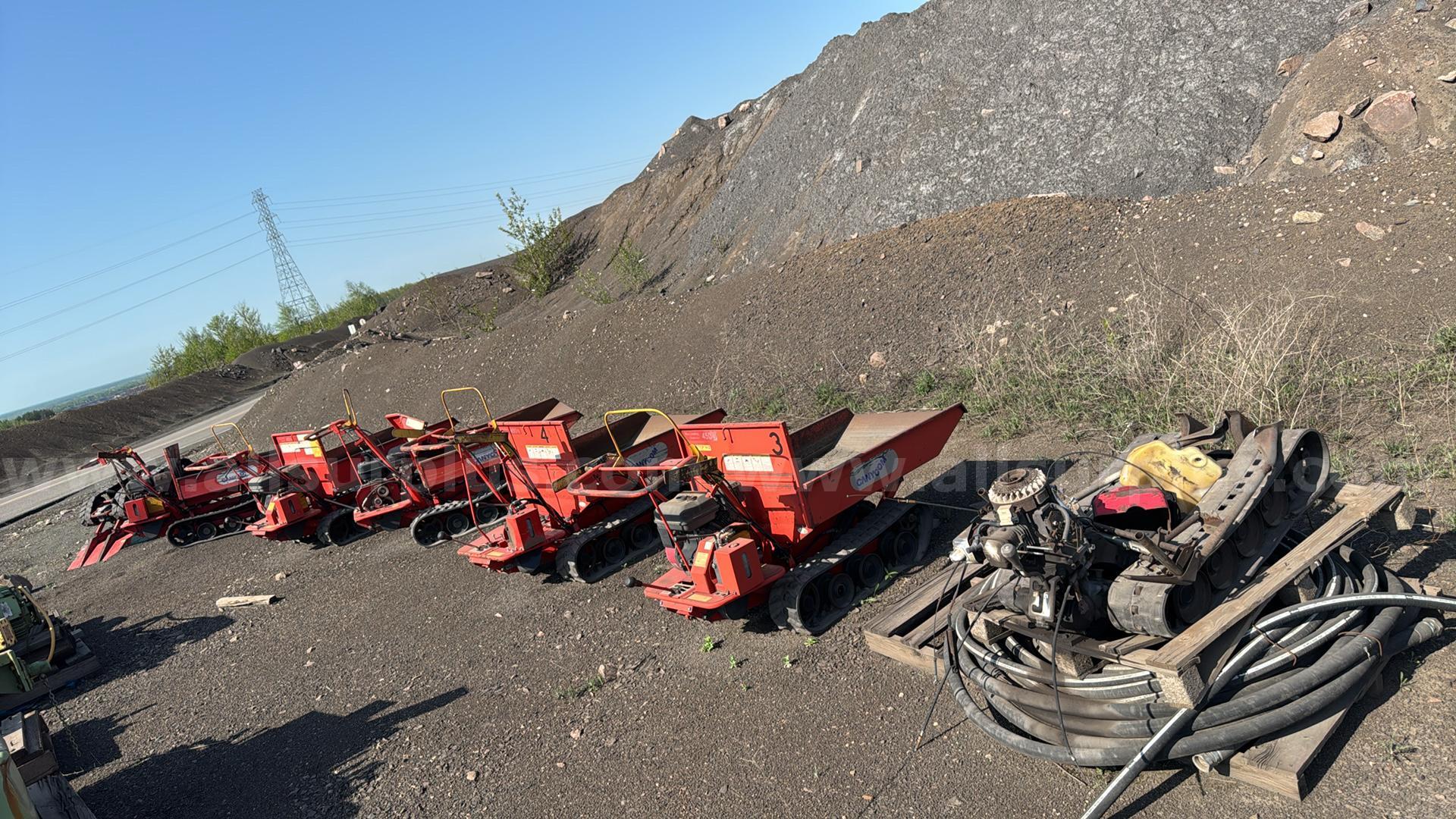 Lot of 7 Canycom S25A 450kg Mini Track Dumpers  450kg Government Surplus Auction - Primary Photo