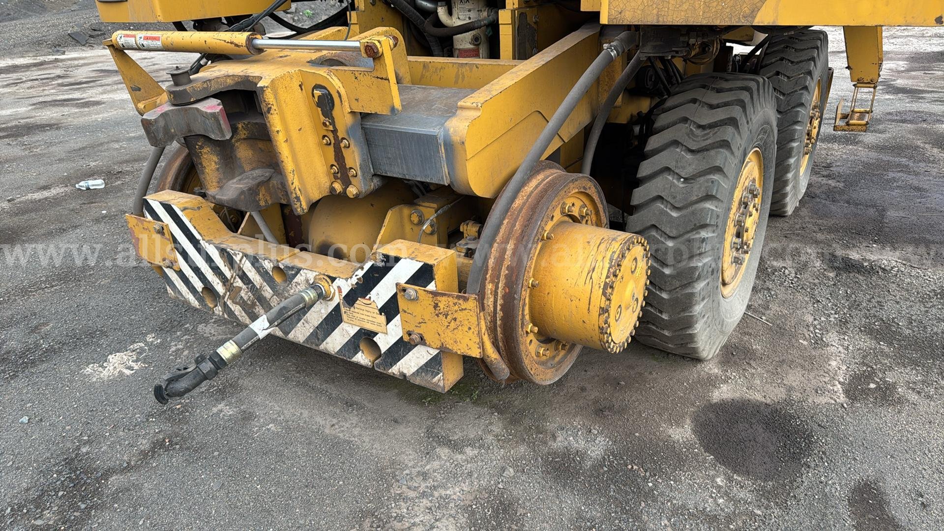 Trackmobile 4750 Railcar Mover Trackmobile 4750 Government Surplus Auction - Photo #2
