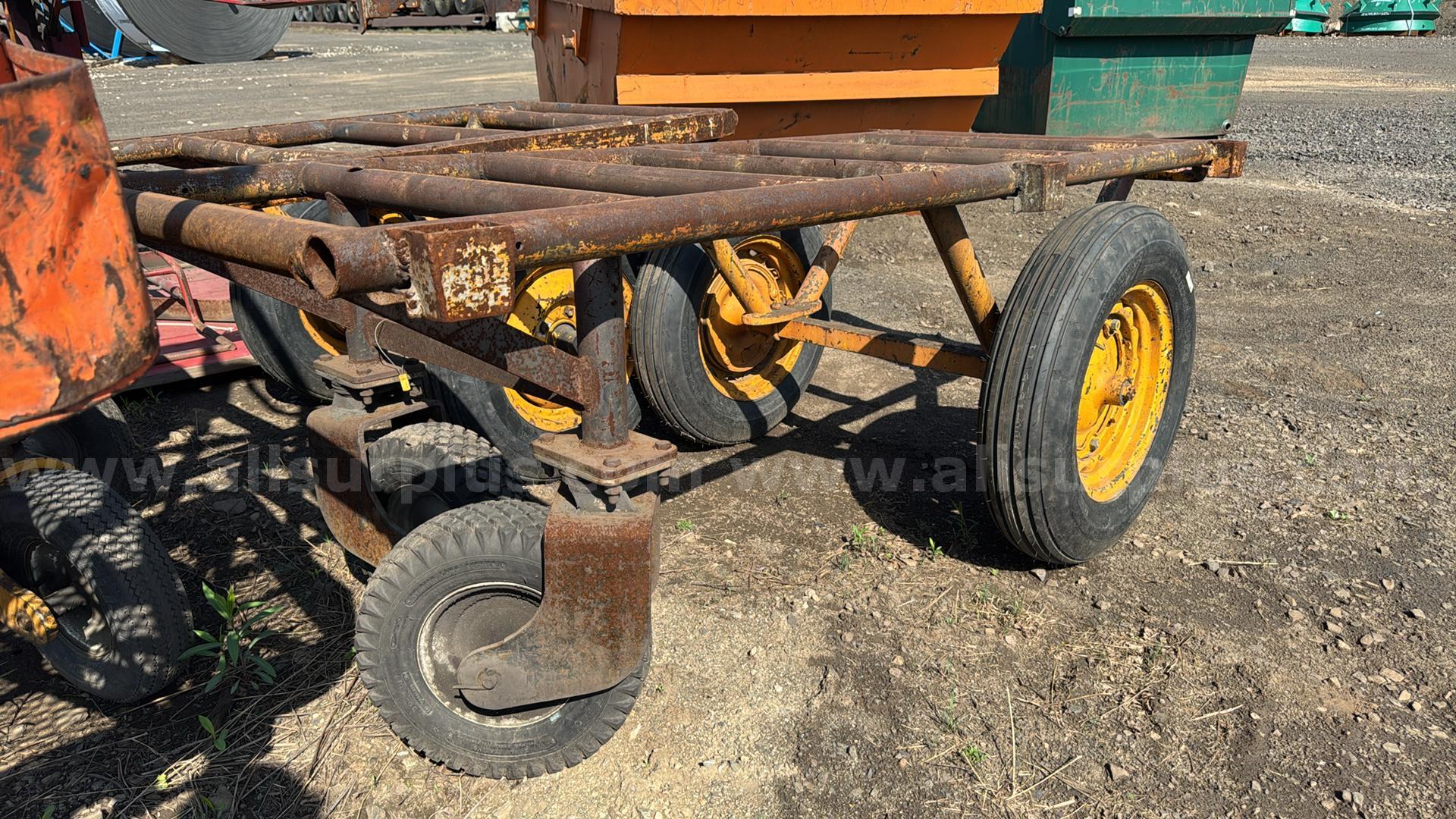 (2) Flatbed carts   Government Surplus Auction - Photo #2