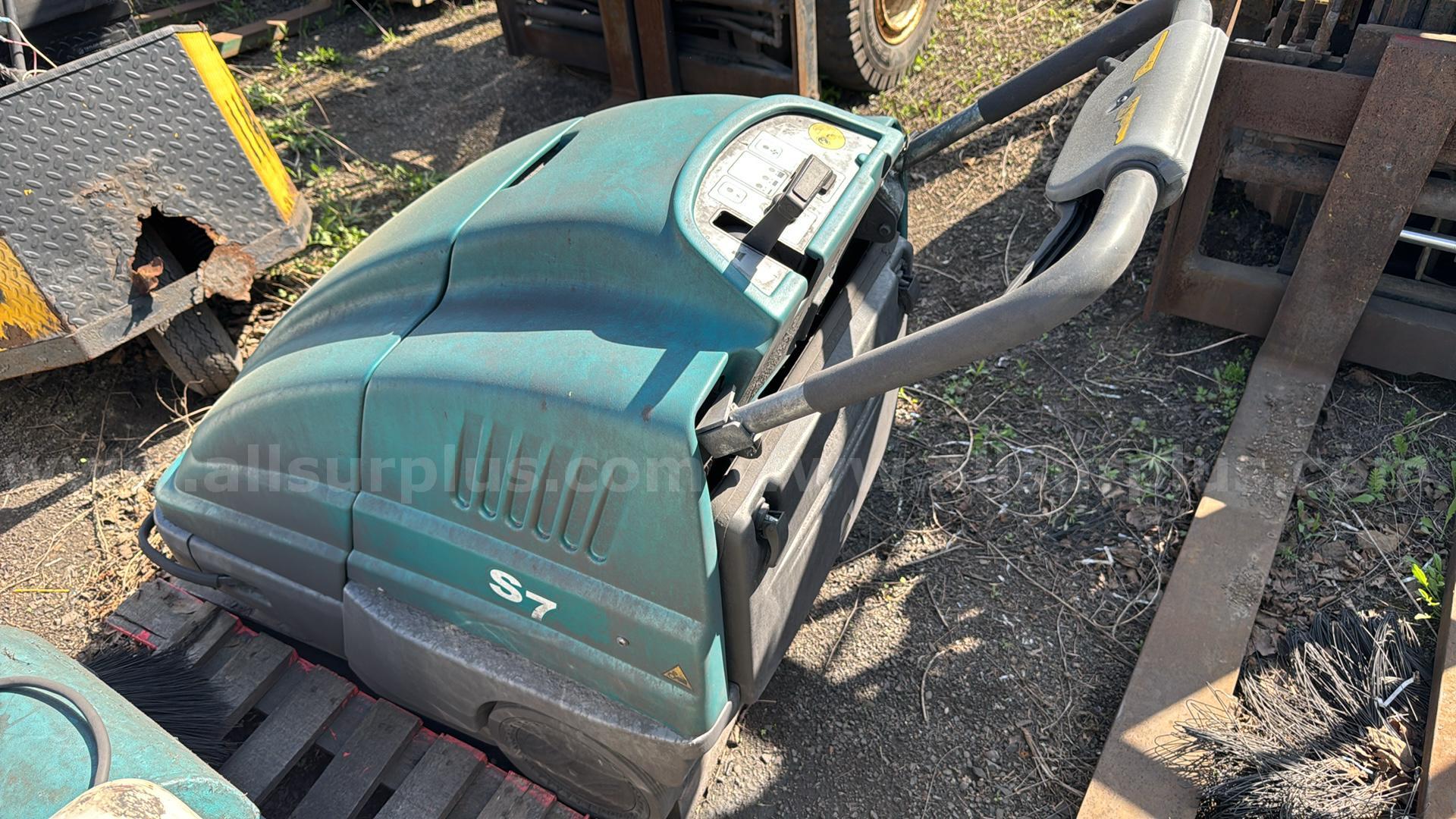 Tennant S7 Walk-Behind Floor Sweeper  S7 Government Surplus Auction - Photo #4