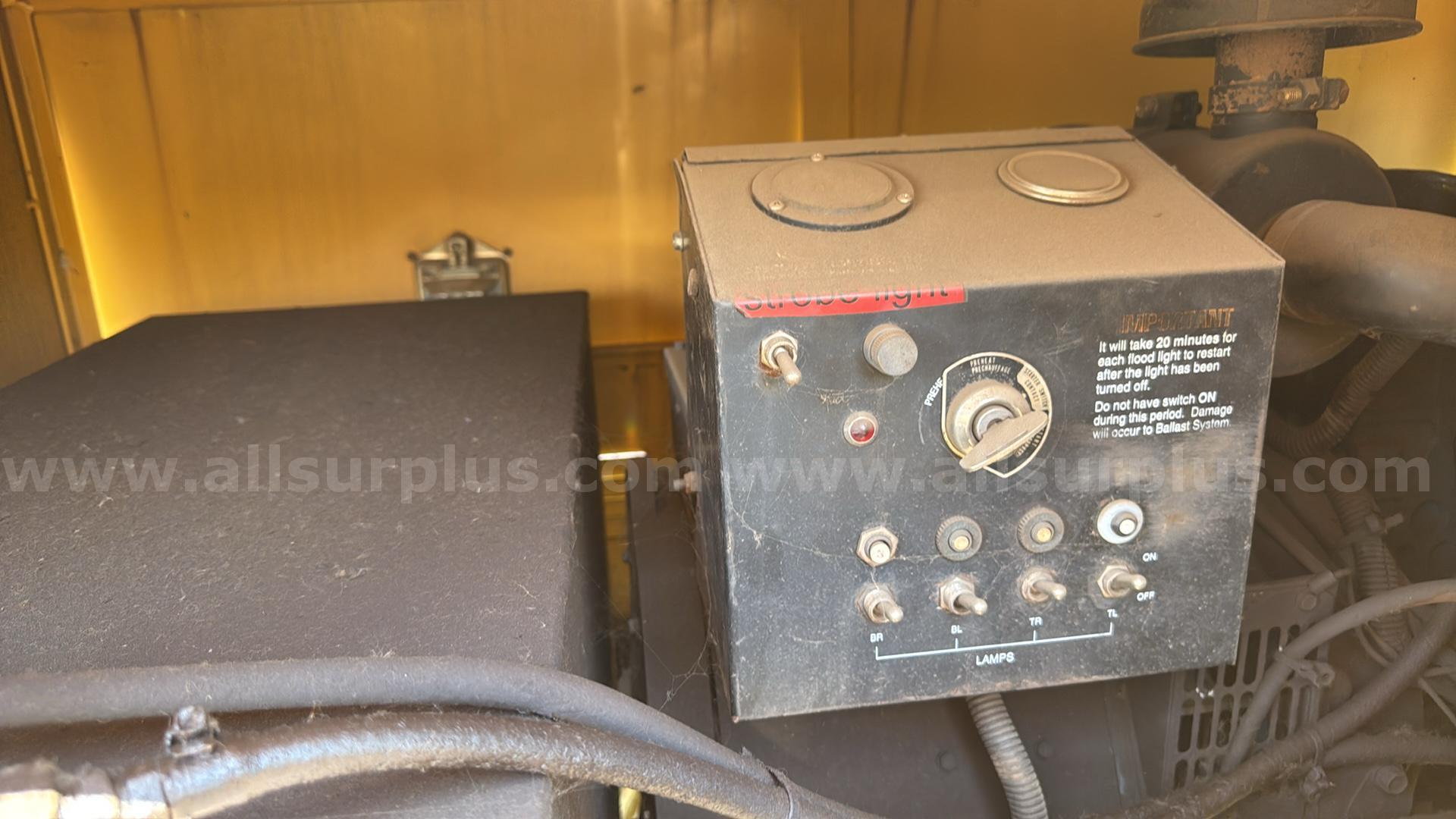 Specialty Lighting Inc. BGK84HPS Towable Light Tower  BGK84HPS Government Surplus Auction - Photo #3