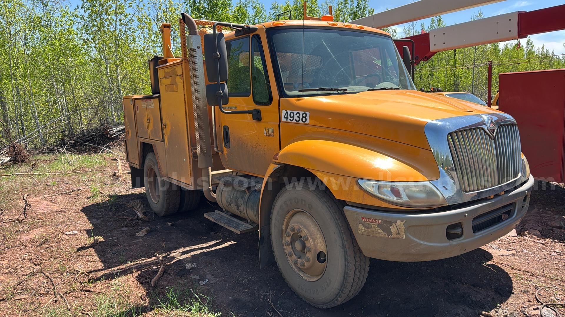 2004 International 4300 SBA 4x2 Service Truck, DT466 Diesel, Auto Trans, Utility Body, VIN 1HTMMAAP85H157374 International 4300 Government Surplus Auction - Primary Photo