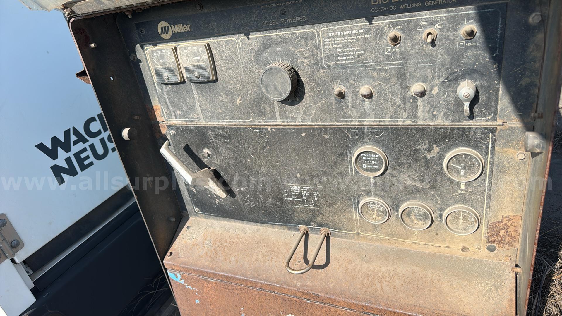 Lot of 9 Welders  Big Blue 600D Government Surplus Auction - Photo #5