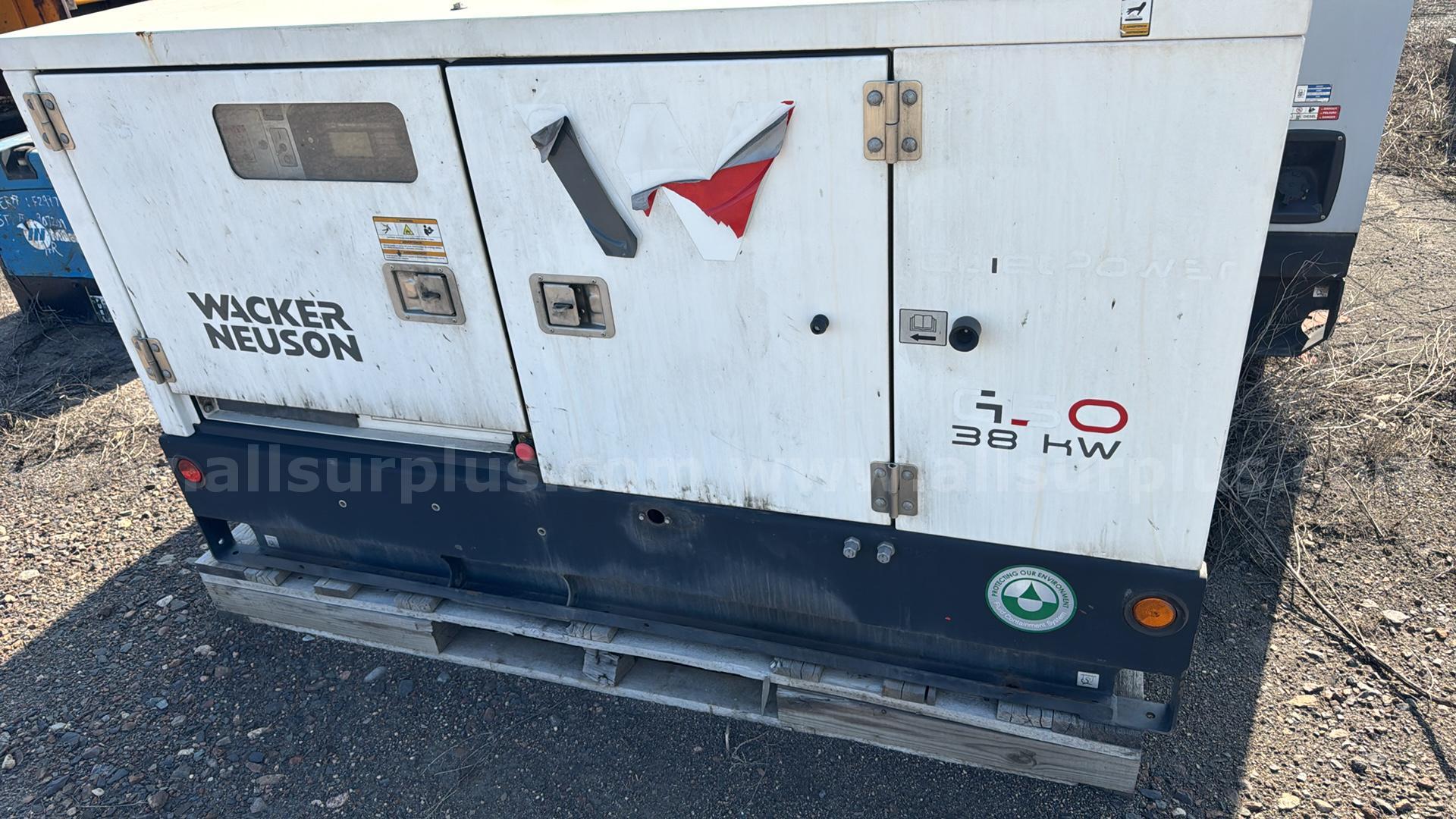 (4) Portable Generators  G50 Government Surplus Auction - Photo #2