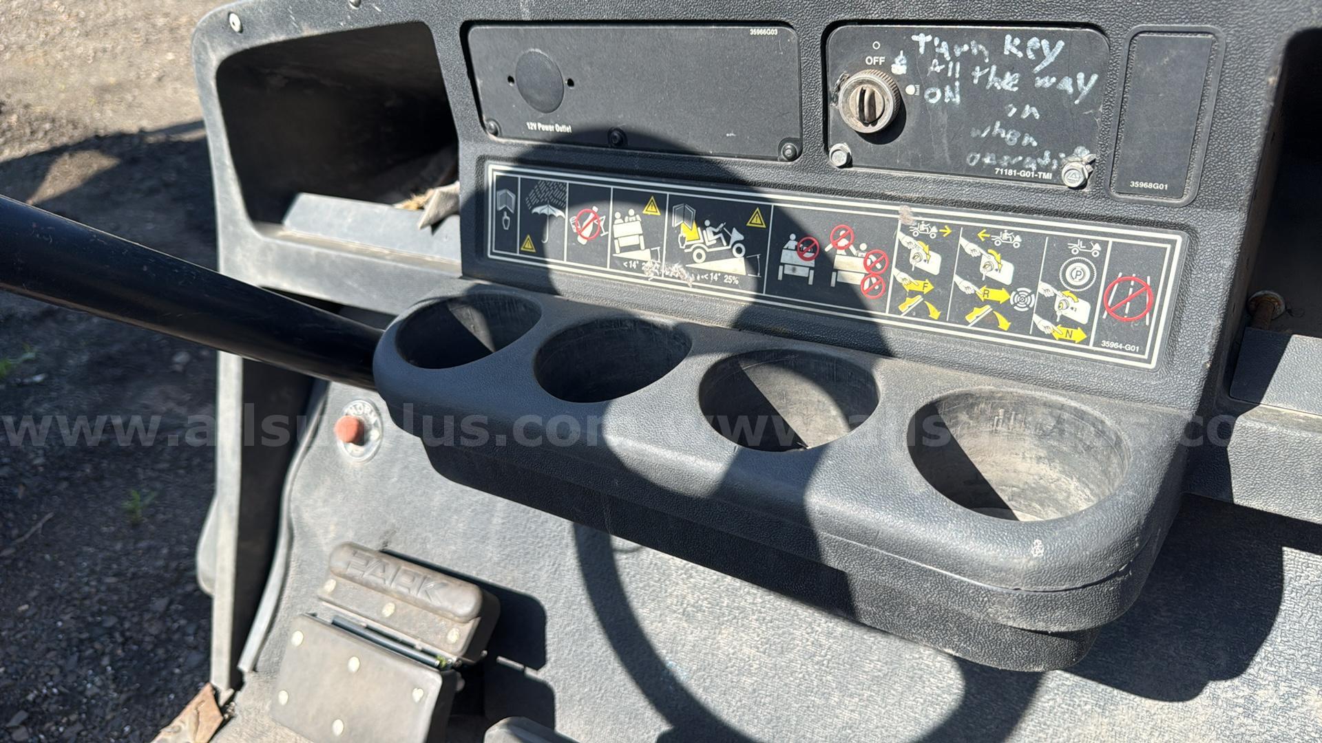 Cushman Commander 280 Industrial Utility Cart Cushman 280 Government Surplus Auction - Photo #4