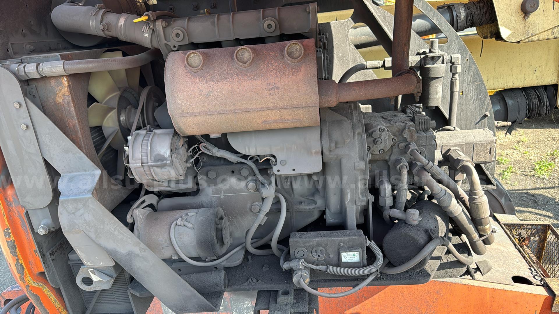 JLG 450AJ Series II Articulating Boom Lift JLG 450AJ Government Surplus Auction - Photo #2