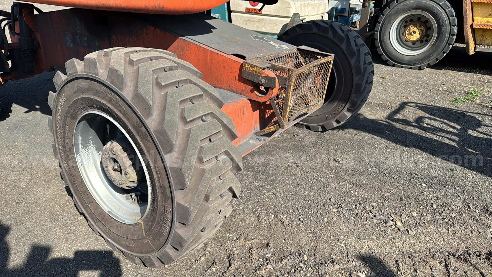 JLG 450AJ Series II Articulating Boom Lift JLG 450AJ Government Surplus Auction - Photo #5