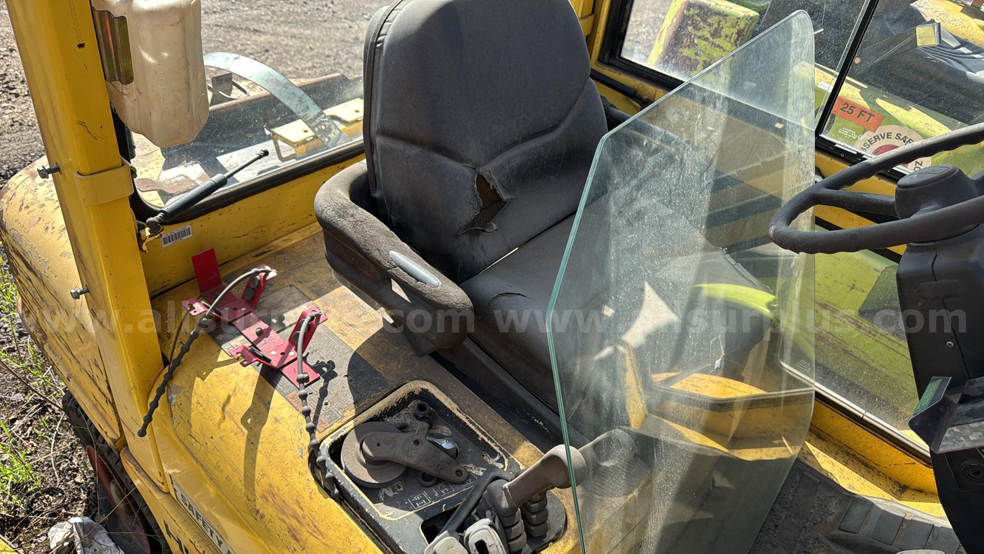 Hyster H60XM LPG Forklift Hyster H60XM Government Surplus Auction - Photo #6