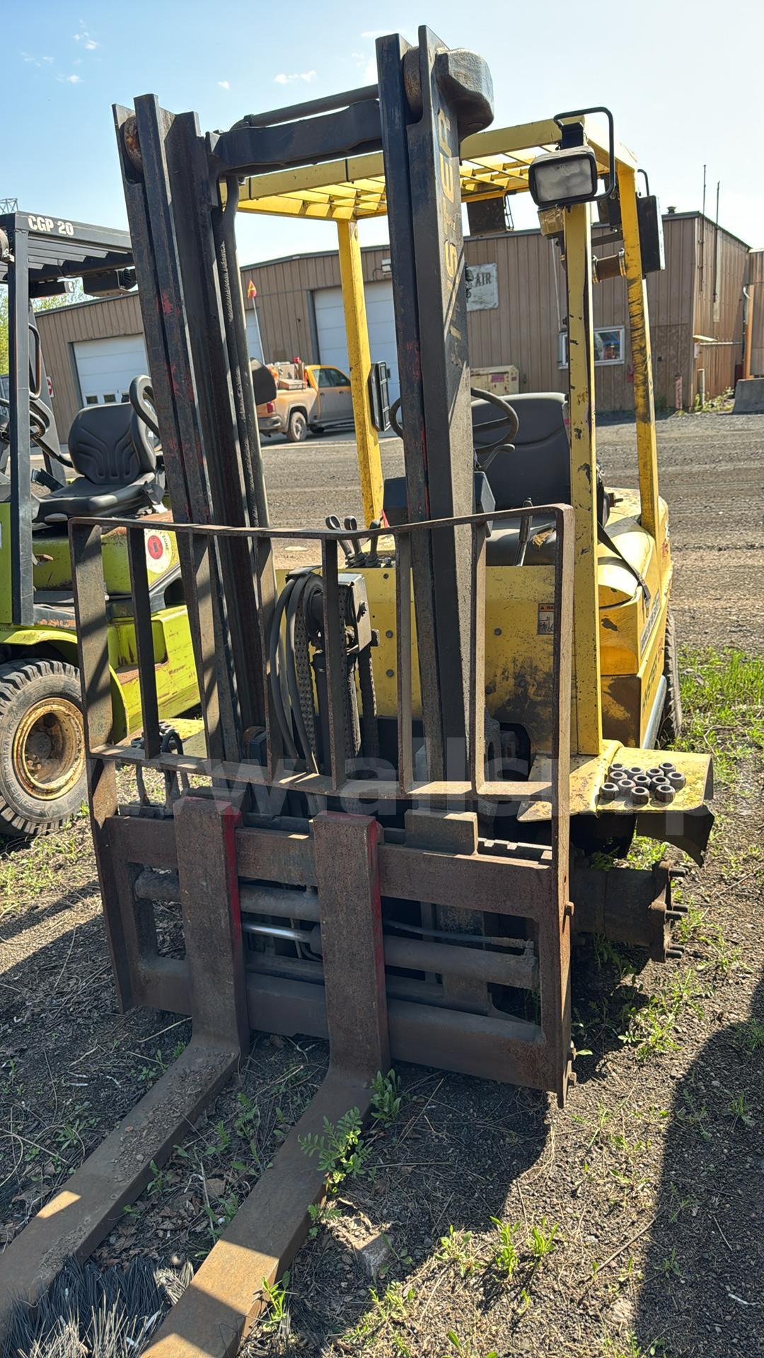 Hyster H60XM LPG Forklift Hyster H60XM Government Surplus Auction - Photo #3