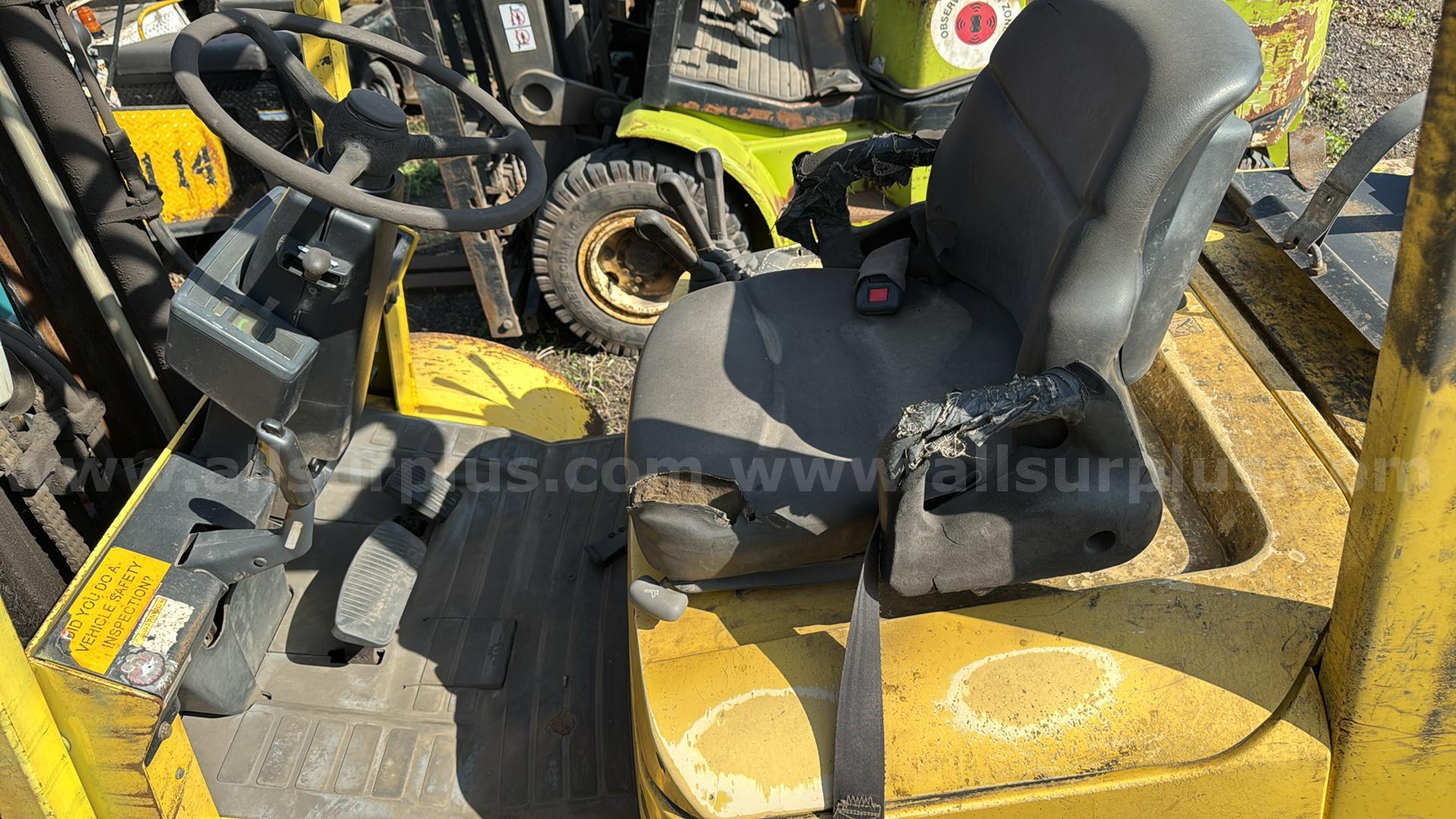 Hyster H60XM LPG Forklift Hyster H60XM Government Surplus Auction - Photo #5
