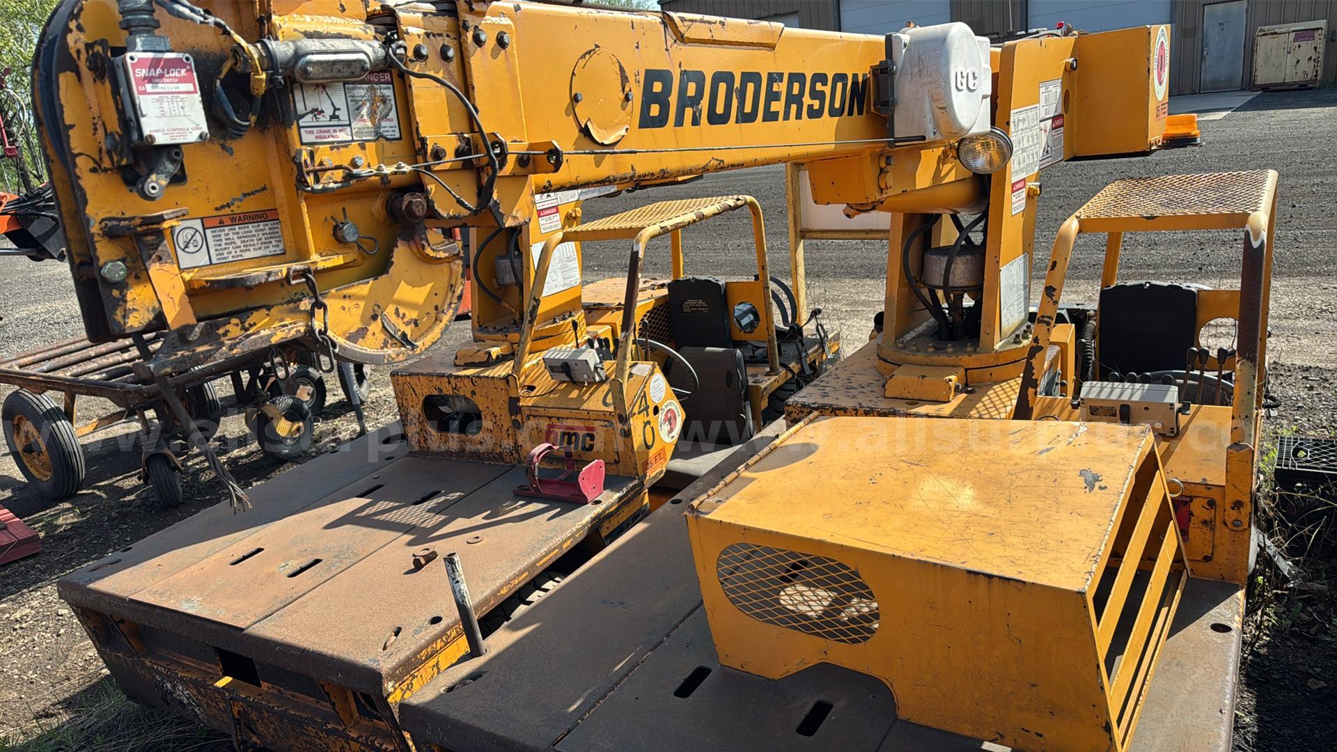 Broderson IC-35-2D Carry Deck Crane  IC-35-2D Government Surplus Auction - Photo #6