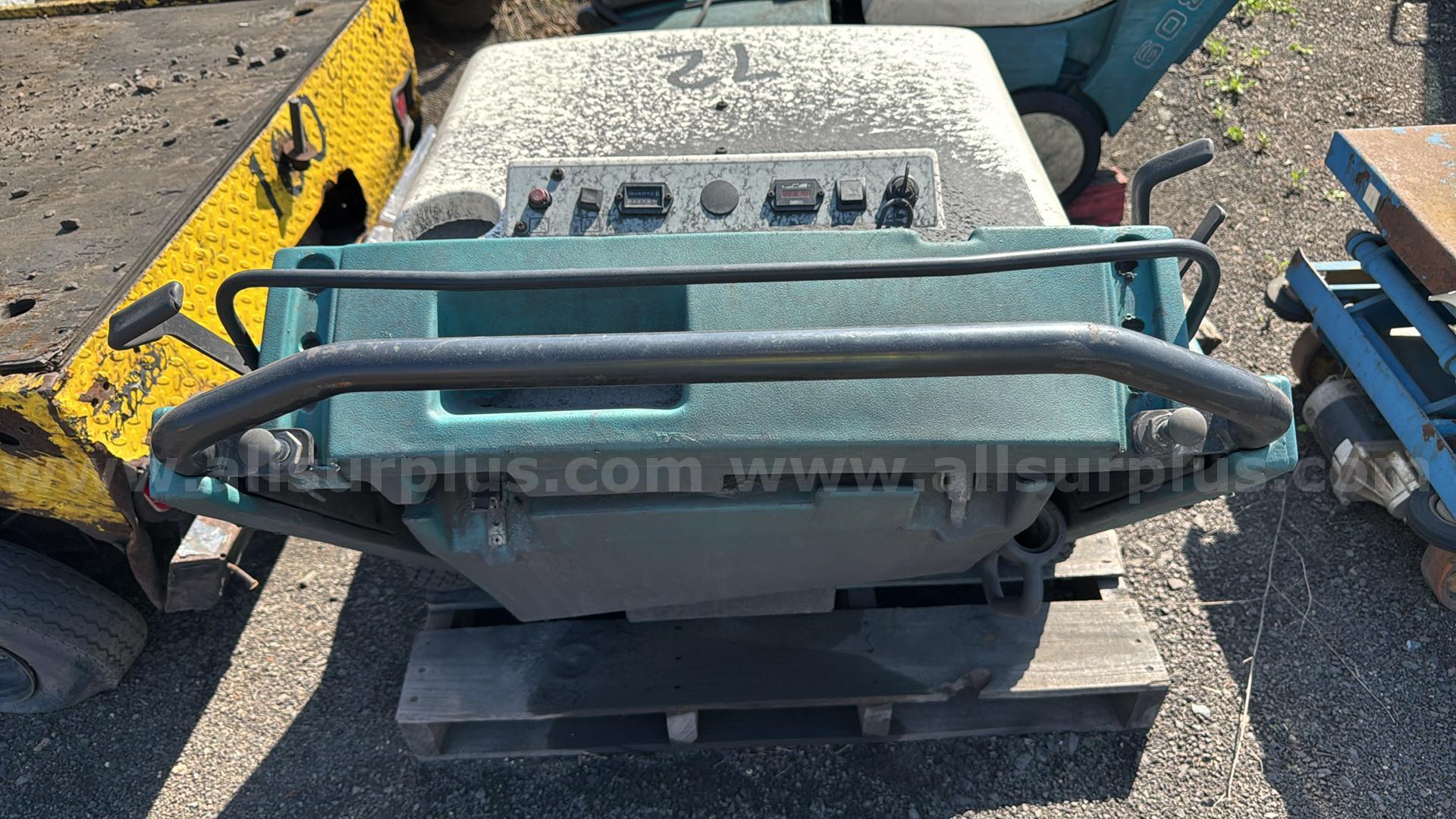 Tennant 3640 Walk-Behind Floor Sweeper  3640 Government Surplus Auction - Photo #2