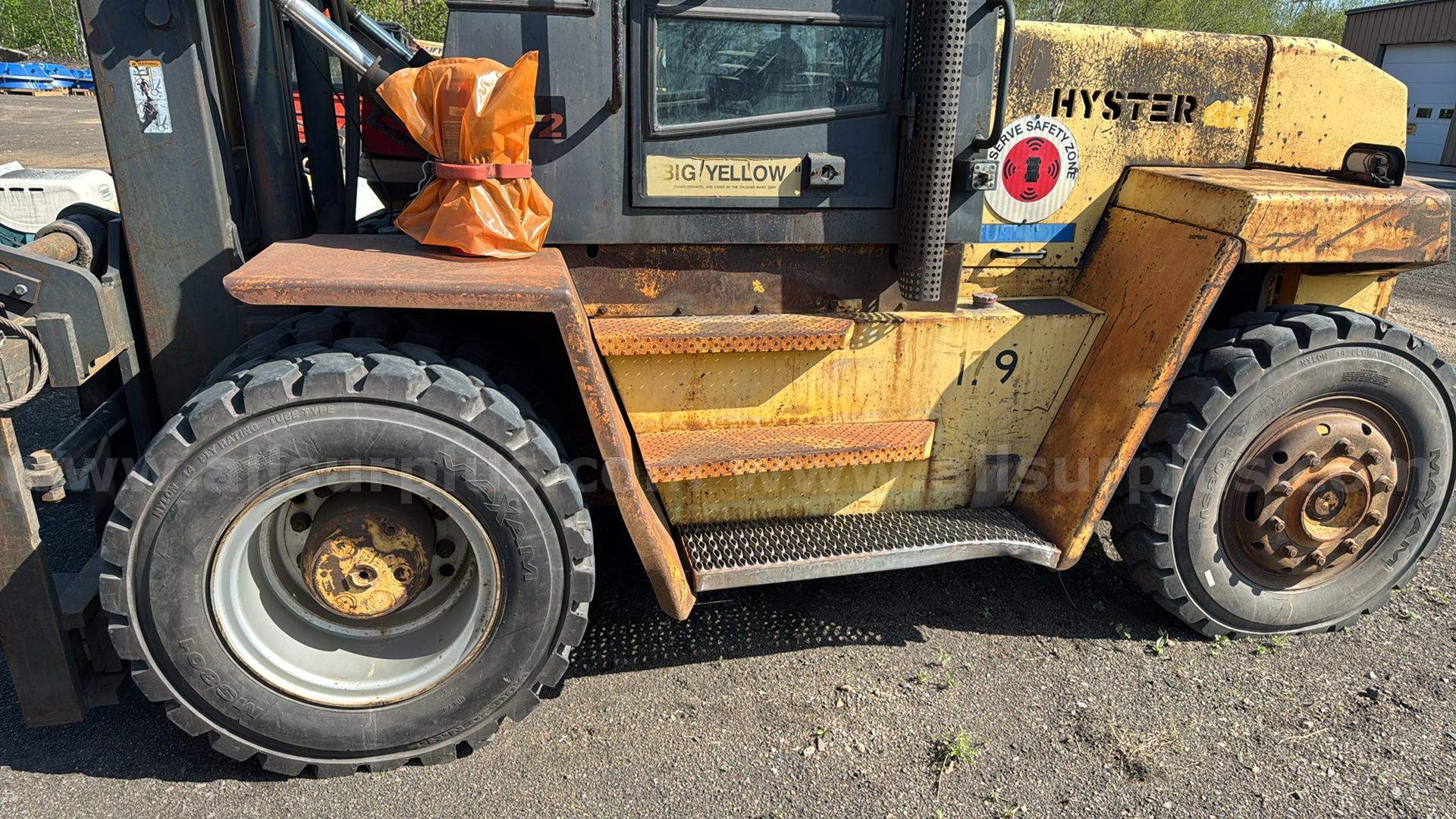 Hyster H210XL Forklift Hyster H210XL Government Surplus Auction - Photo #3