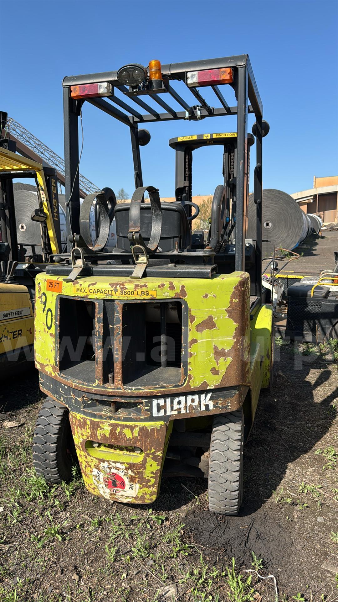 Clark CGP 20 Forklift Clark CGP 20 Government Surplus Auction - Photo #6