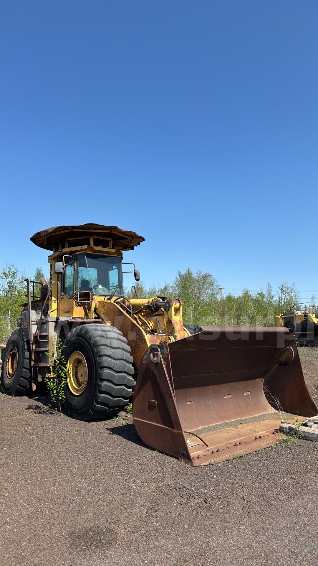 Komatsu WA500 Wheel Loader