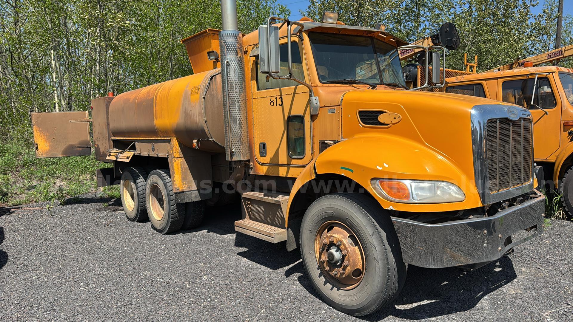 2008 Peterbilt 340 Water Tanker Truck Peterbilt 340 Government Surplus Auction - Primary Photo