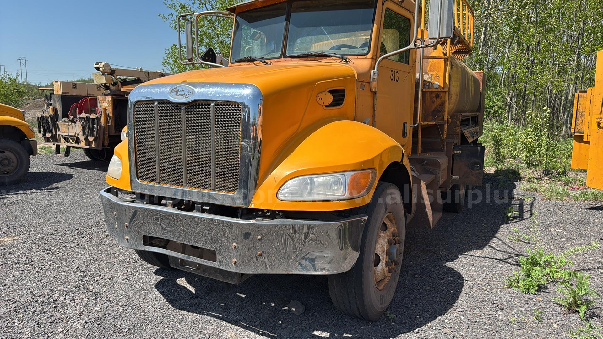 2008 Peterbilt 340 Water Tanker Truck Peterbilt 340 Government Surplus Auction - Photo #2