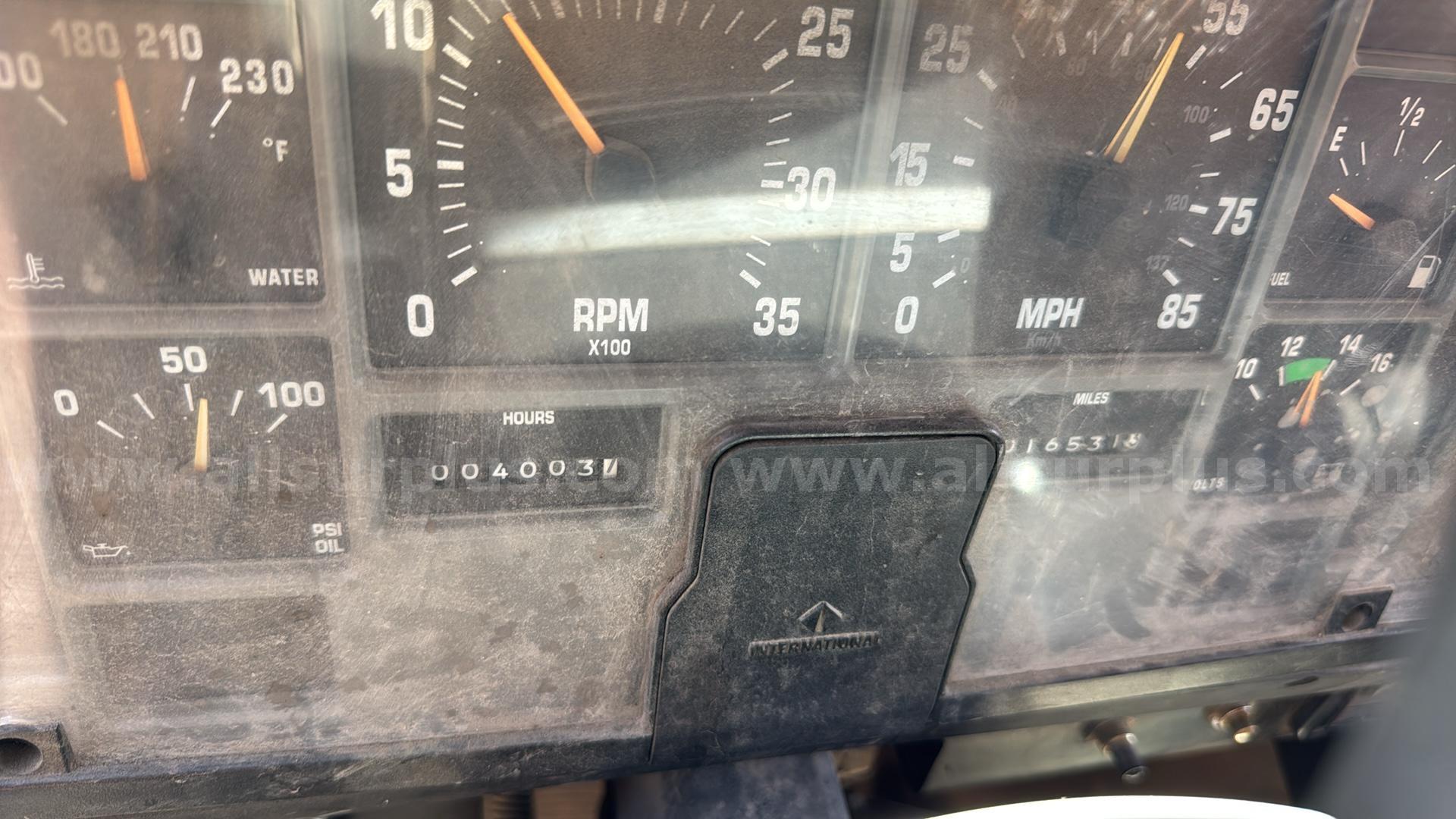 2000 International 4700 Crew Cab Utility/Service Truck International 4700 Government Surplus Auction - Photo #6
