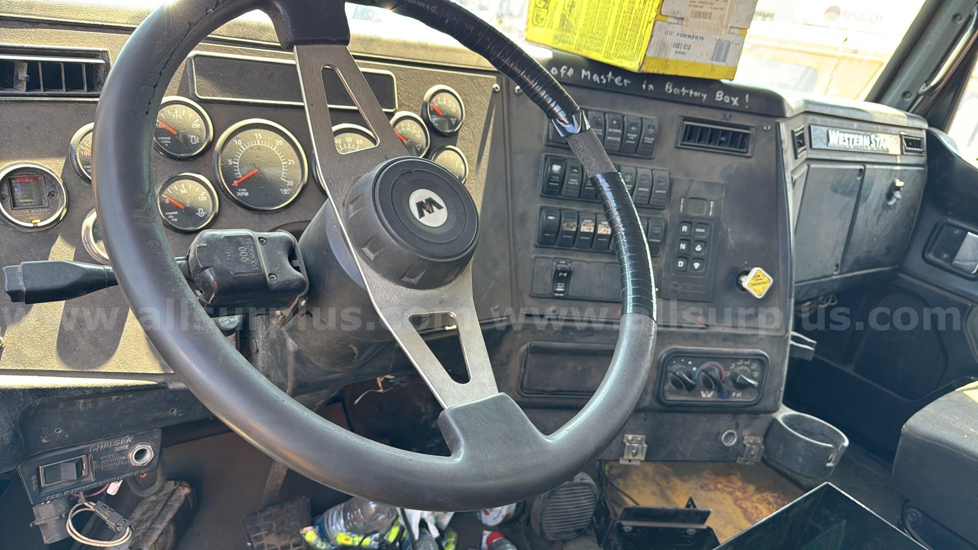 2015 Western Star Service Utility Truck Western Star  Government Surplus Auction - Photo #6