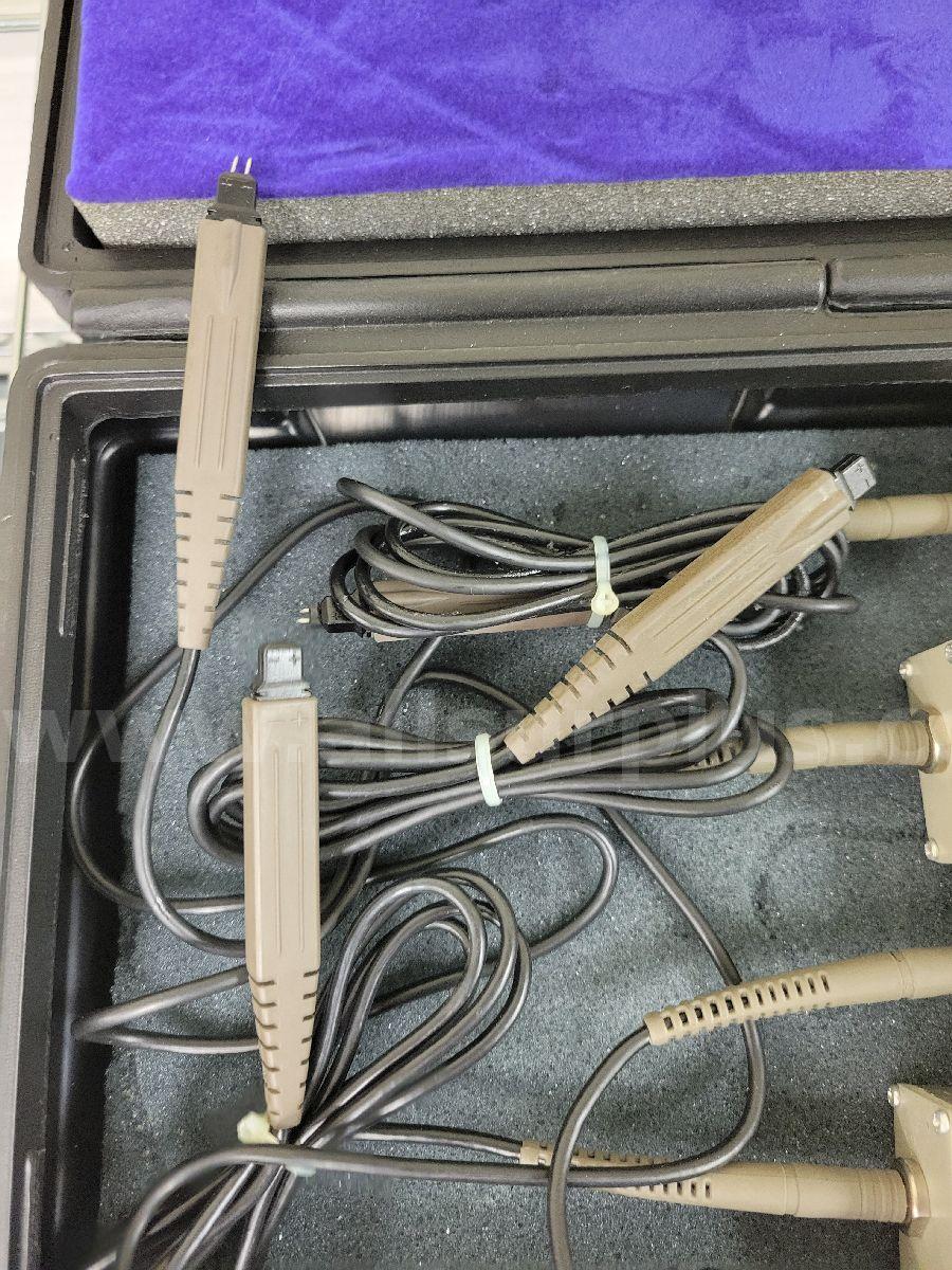 4ea Tektronix P6247 1GHz Differential Probes Tektronix P6247 Government Surplus Auction - Photo #3