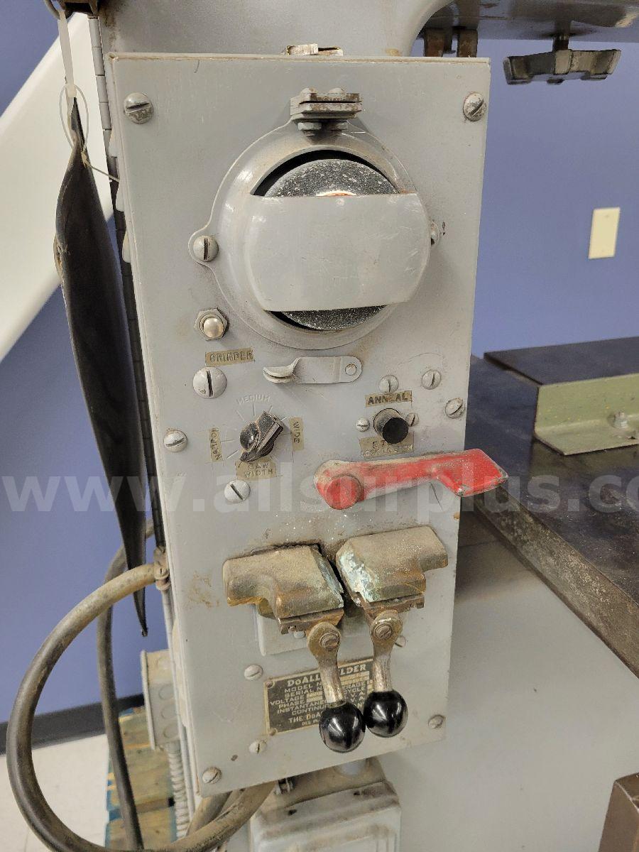 DoALL 16-SFP Vertical Band Saw DoALL 16-SFP Government Surplus Auction - Photo #5