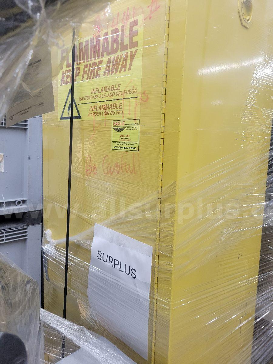 3pcs Clean Room Reticle Cabinets and Flammable Material Storage Cabinet   Government Surplus Auction - Photo #4