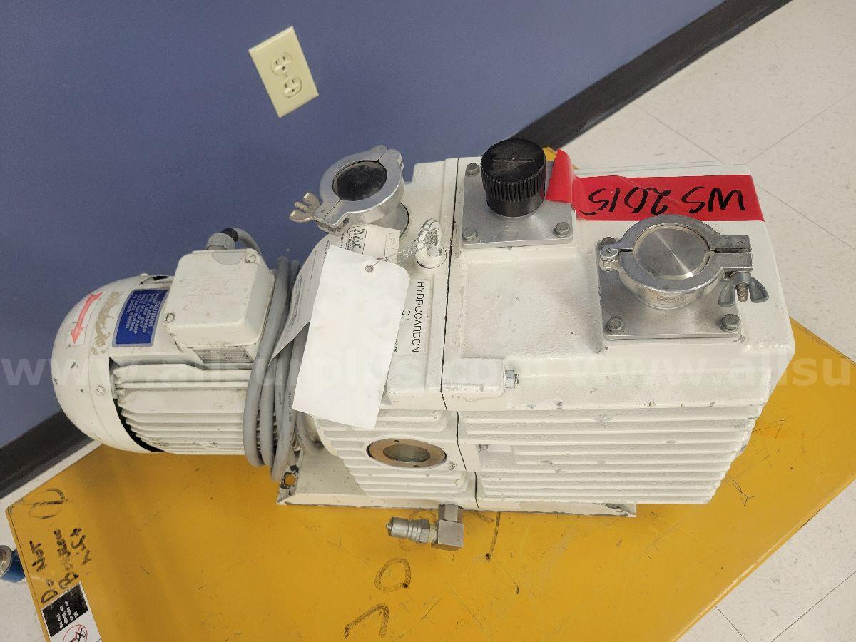 Leybold-Heraeus D30A Trivac Vacuum Pump Leybold-Heraeus D30A Government Surplus Auction - Photo #3