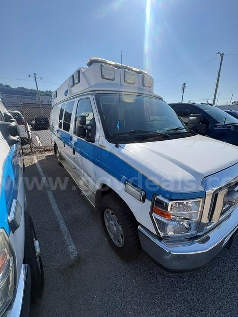 2014 Ford Econoline Ford Econoline Government Surplus Auction - Photo #3