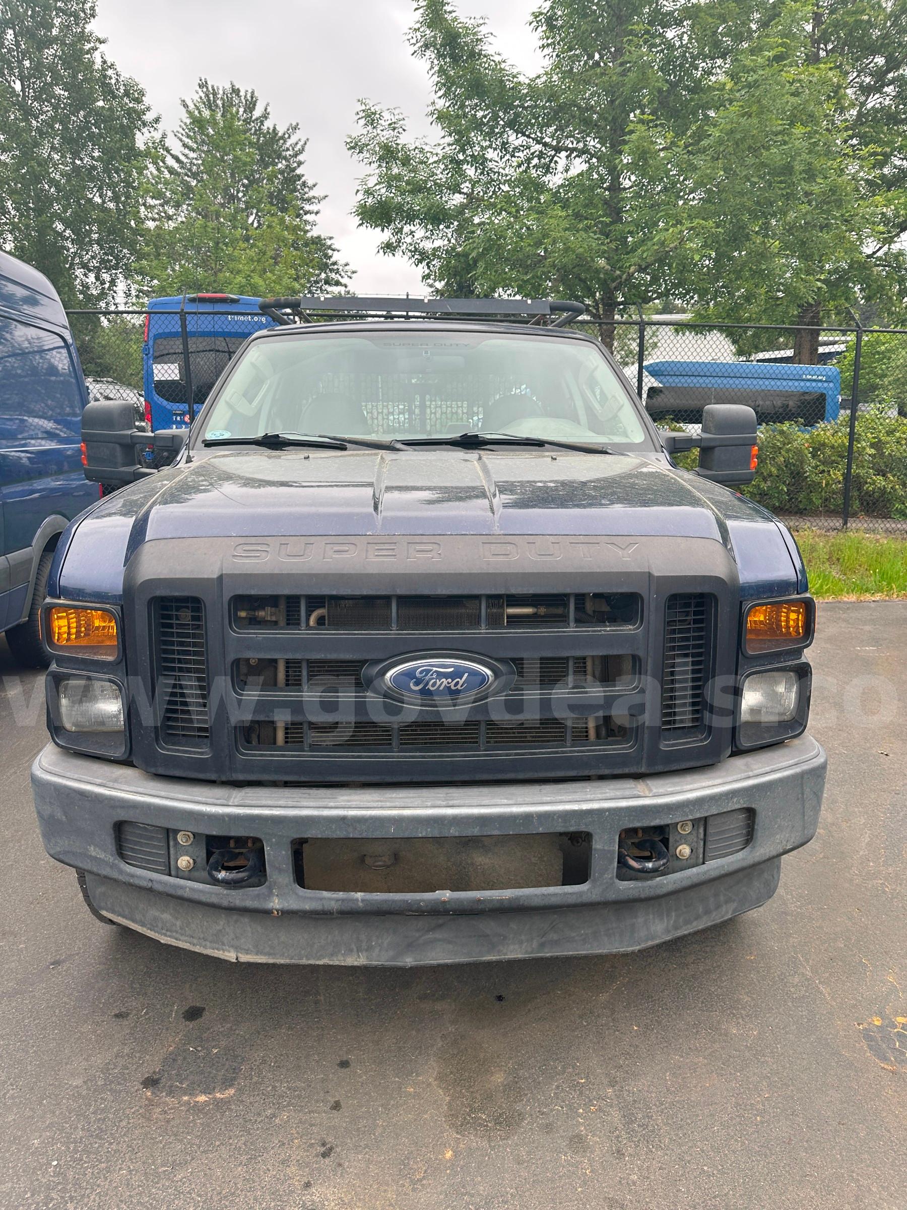 2008 Ford F-250 SD XL SuperCab Long Bed 4WD Ford F-250 Government Surplus Auction - Photo #4