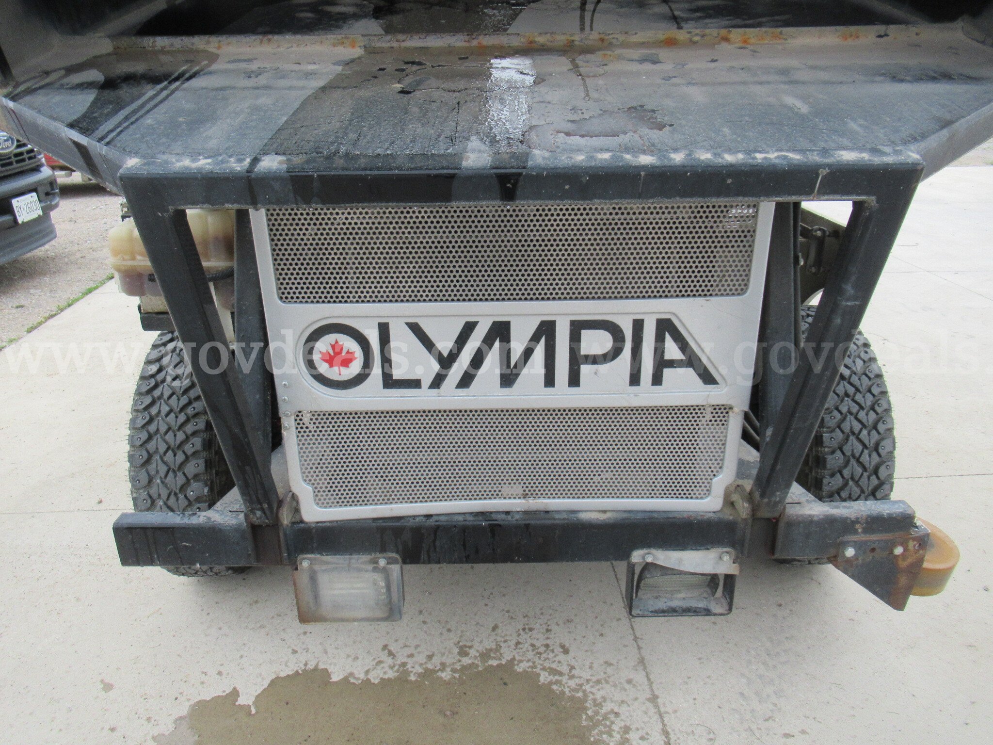 2016 Olympia Ice Resurfacer Olympia Millennium Government Surplus Auction - Photo #6