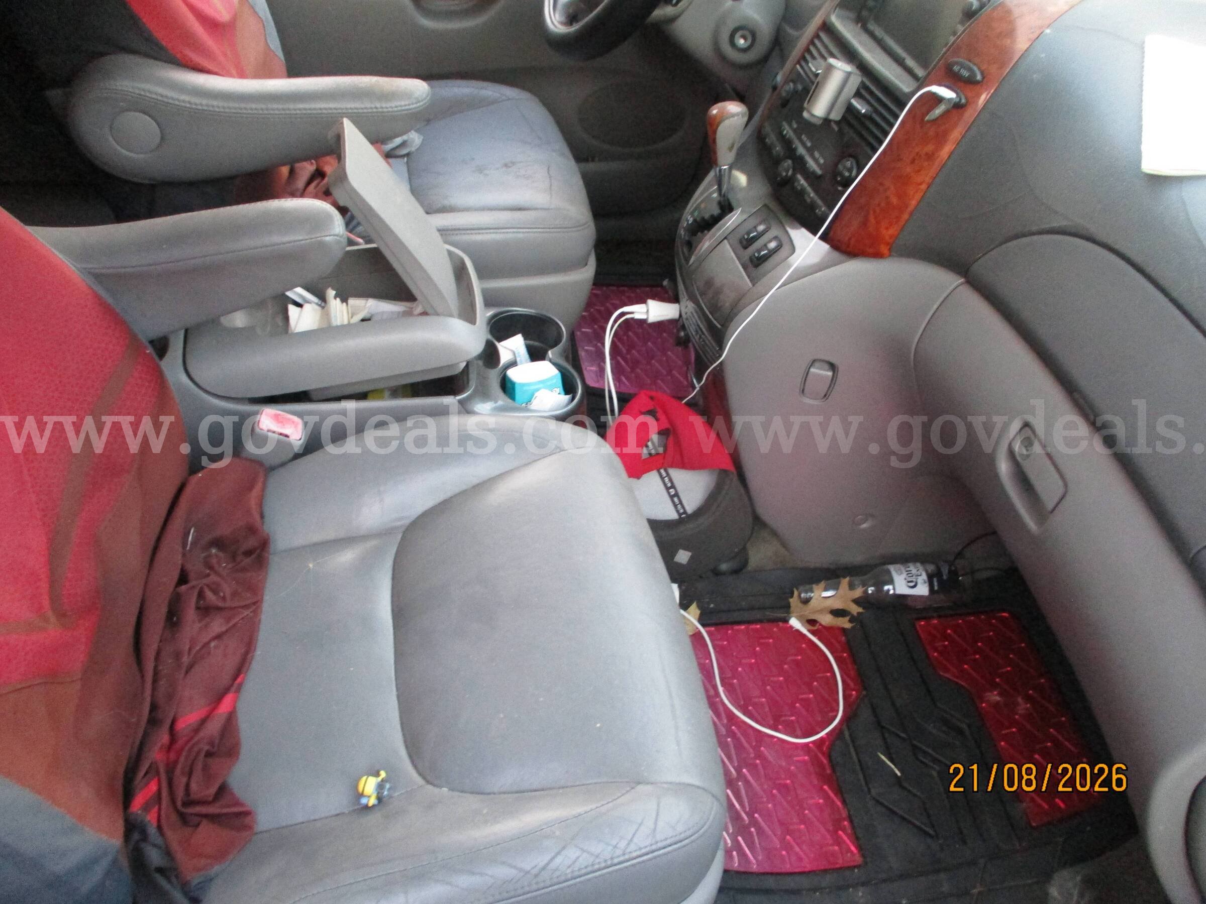 2006 Toyota Sienna XLE Toyota Sienna Government Surplus Auction - Photo #6