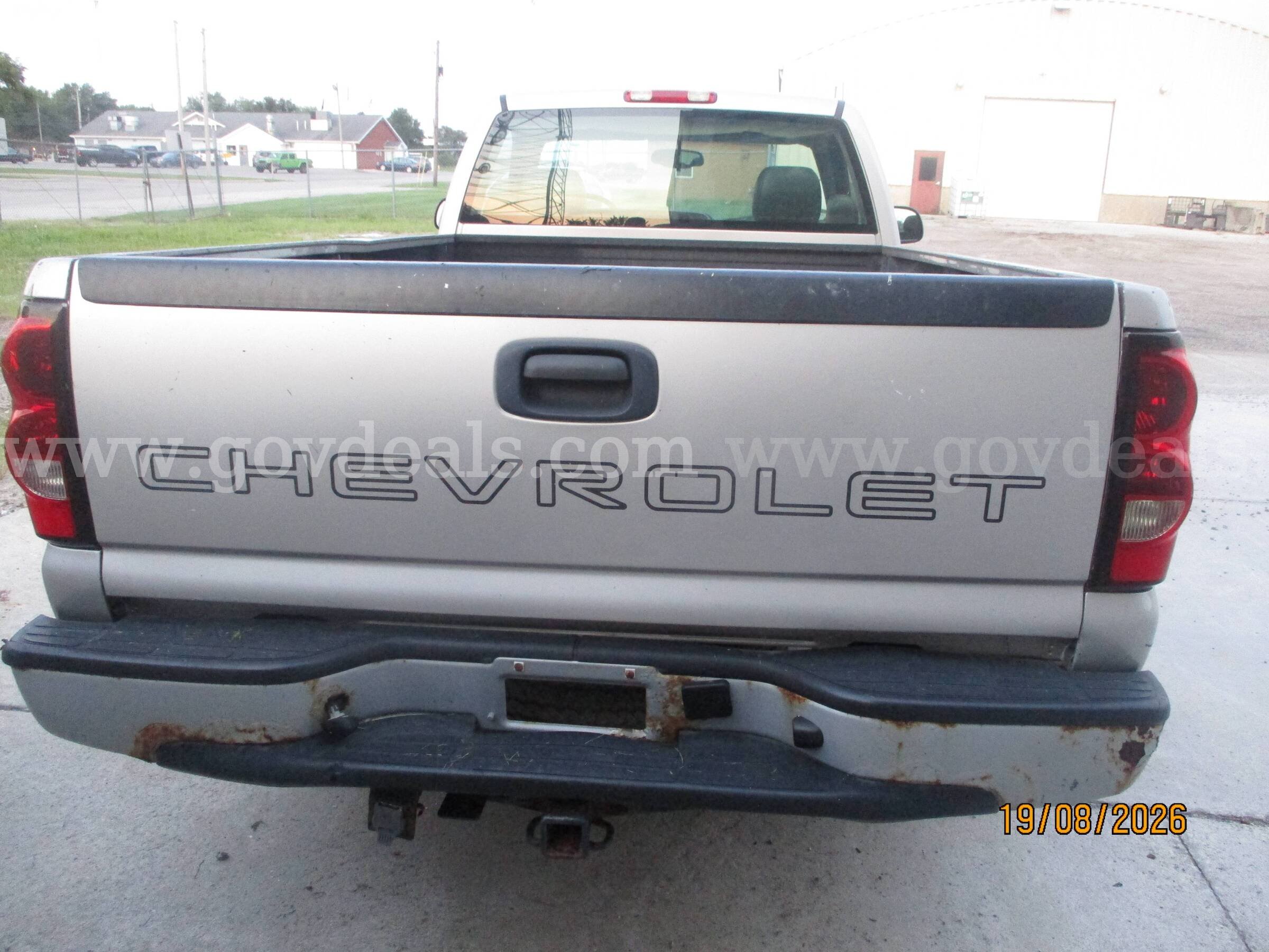 2007 Chevrolet Silverado Classic 1500 LS 2WD Chevrolet Silverado Government Surplus Auction - Photo #3