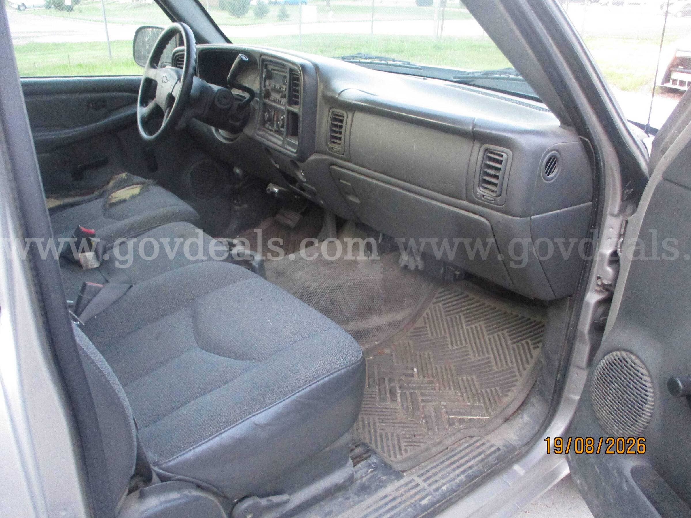 2007 Chevrolet Silverado Classic 1500 LS 2WD Chevrolet Silverado Government Surplus Auction - Photo #5