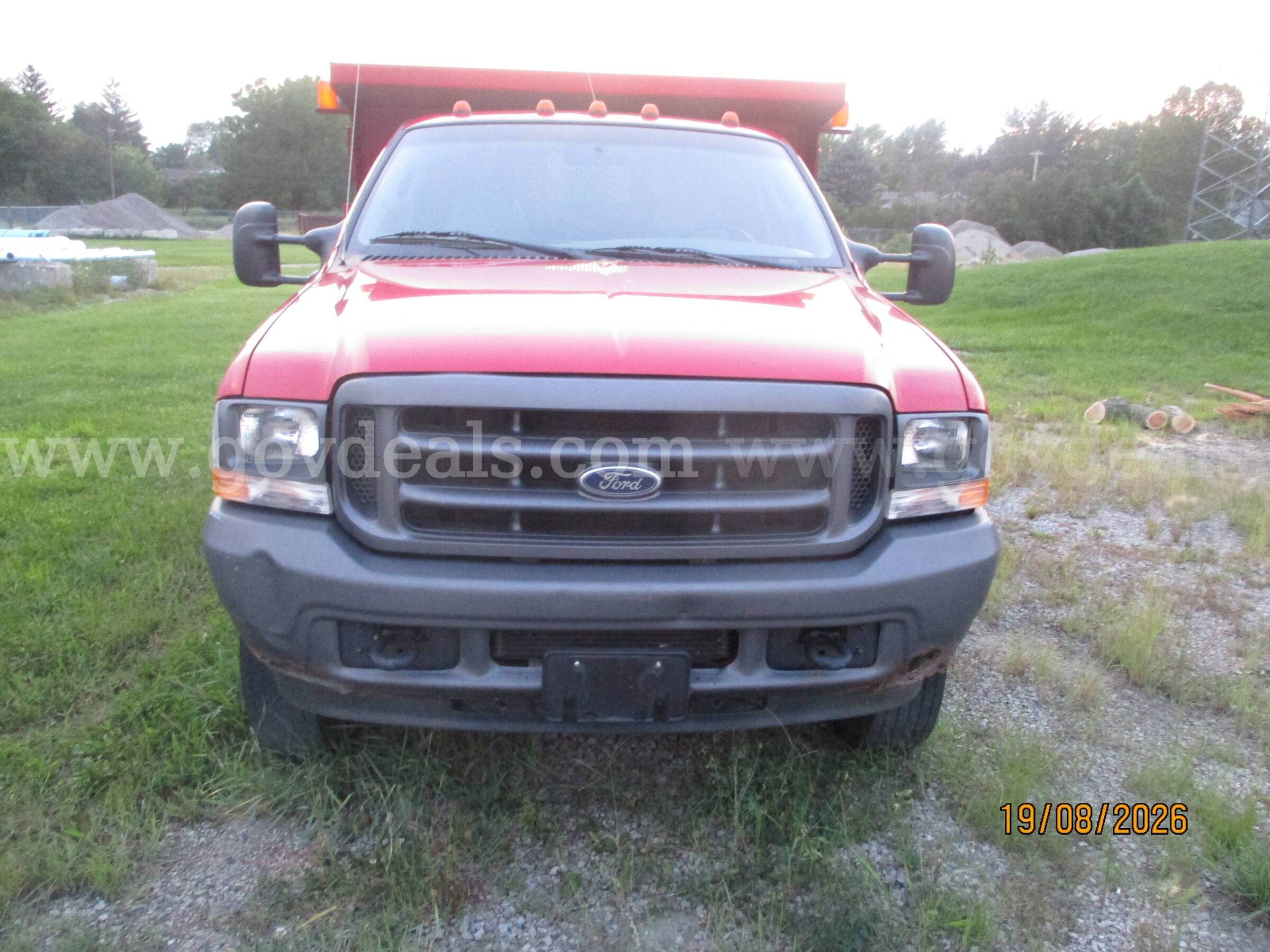 2004 Ford F-550 Regular Cab 2WD DRW Ford F-550 Government Surplus Auction - Primary Photo