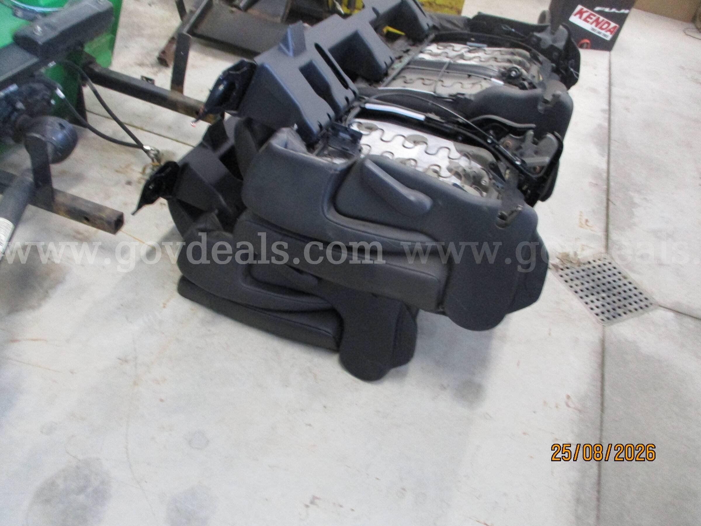 Back Seat (s) from 2023-2025 Dodge Durango (new) Dodge Durango Government Surplus Auction - Photo #4