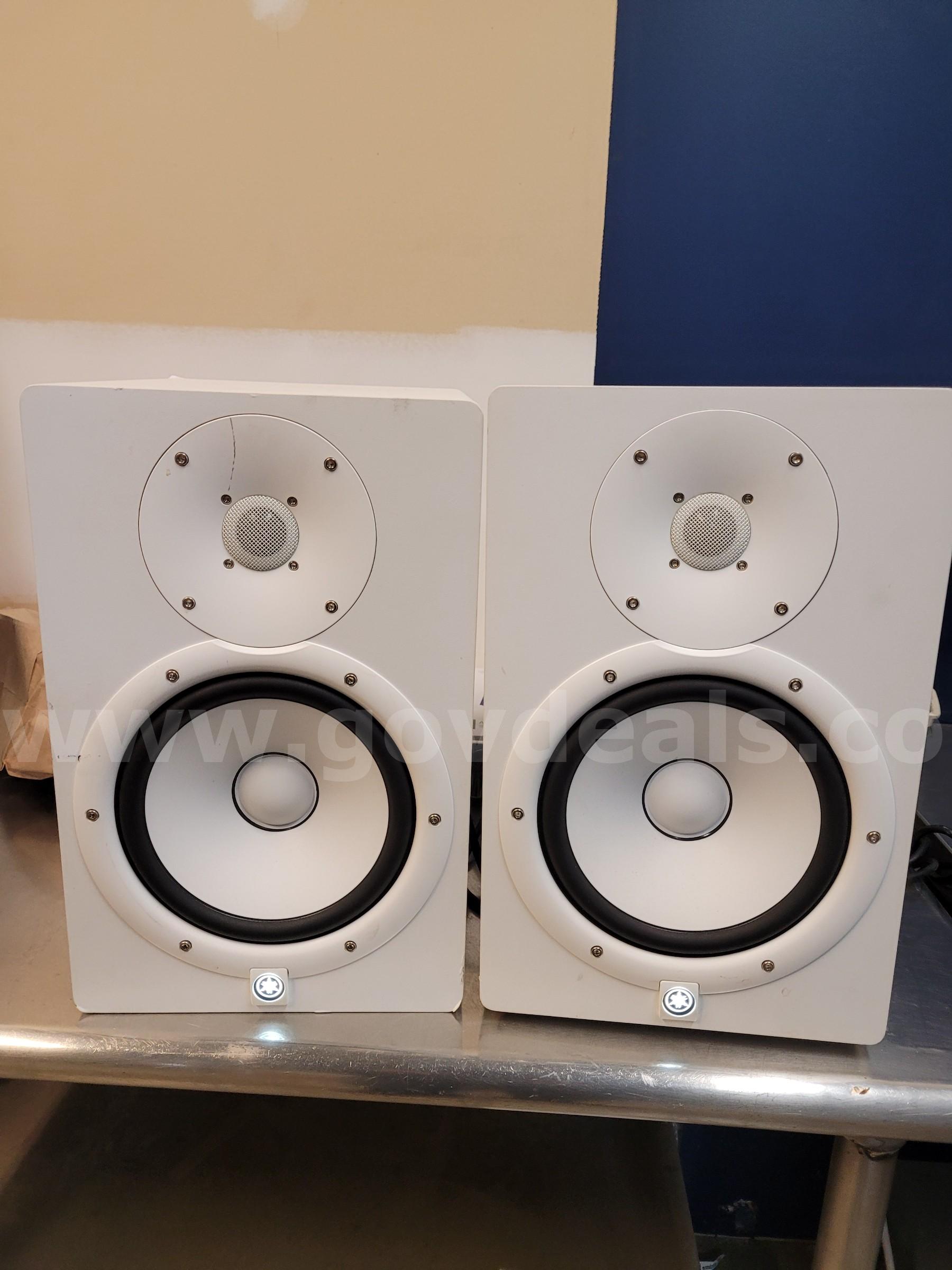2 Yamaha Speakers Yamaha  Government Surplus Auction - Primary Photo