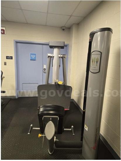 Used Gym Equipment - Lot of 3 leg machines See Description See Description Government Surplus Auction - Photo #6